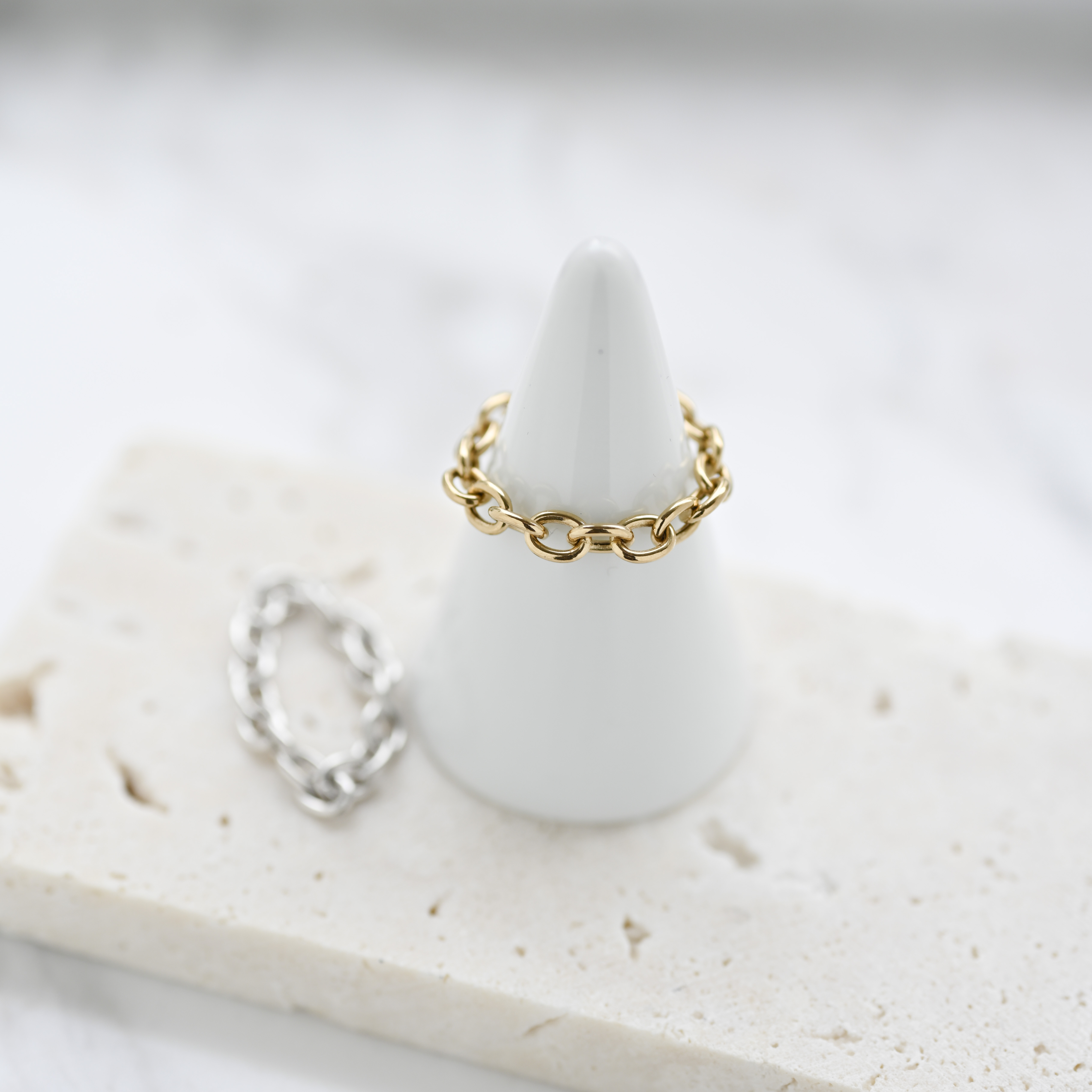 18K Cool Block Chain Ring