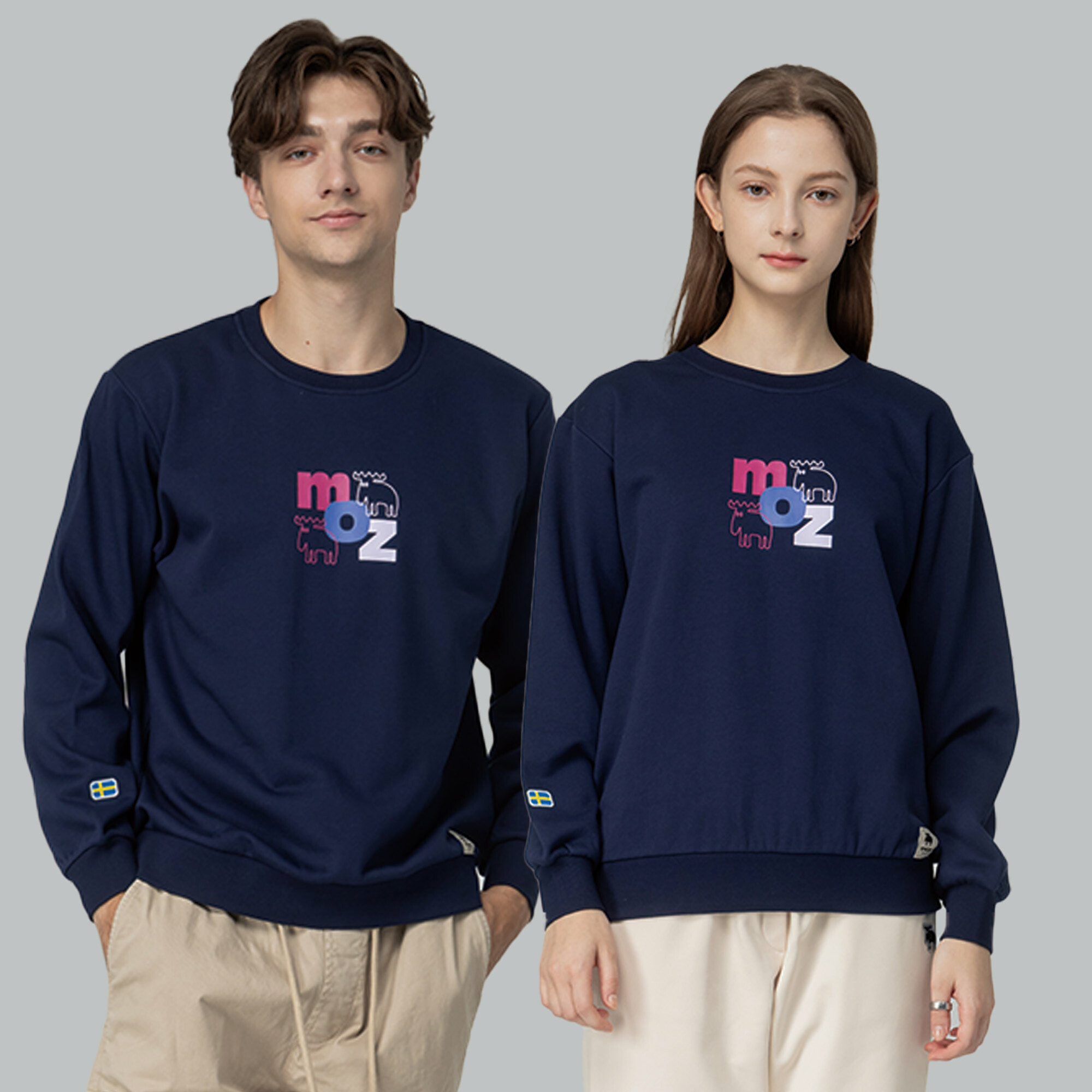 moz瑞典 字母駝鹿 100%純棉 大學T -海軍藍(亞洲版) 男女共款