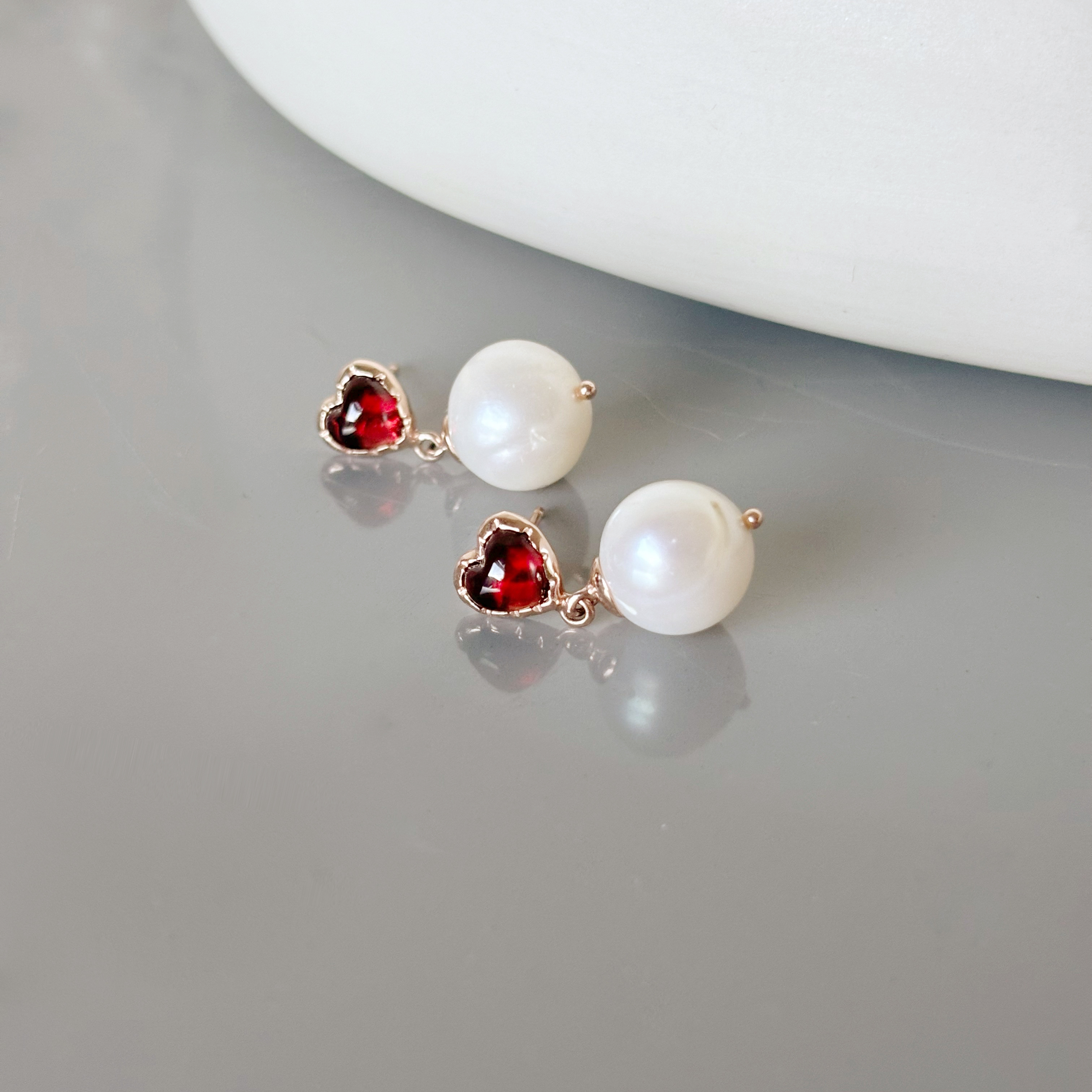 QQ heart石榴石大珍珠耳環