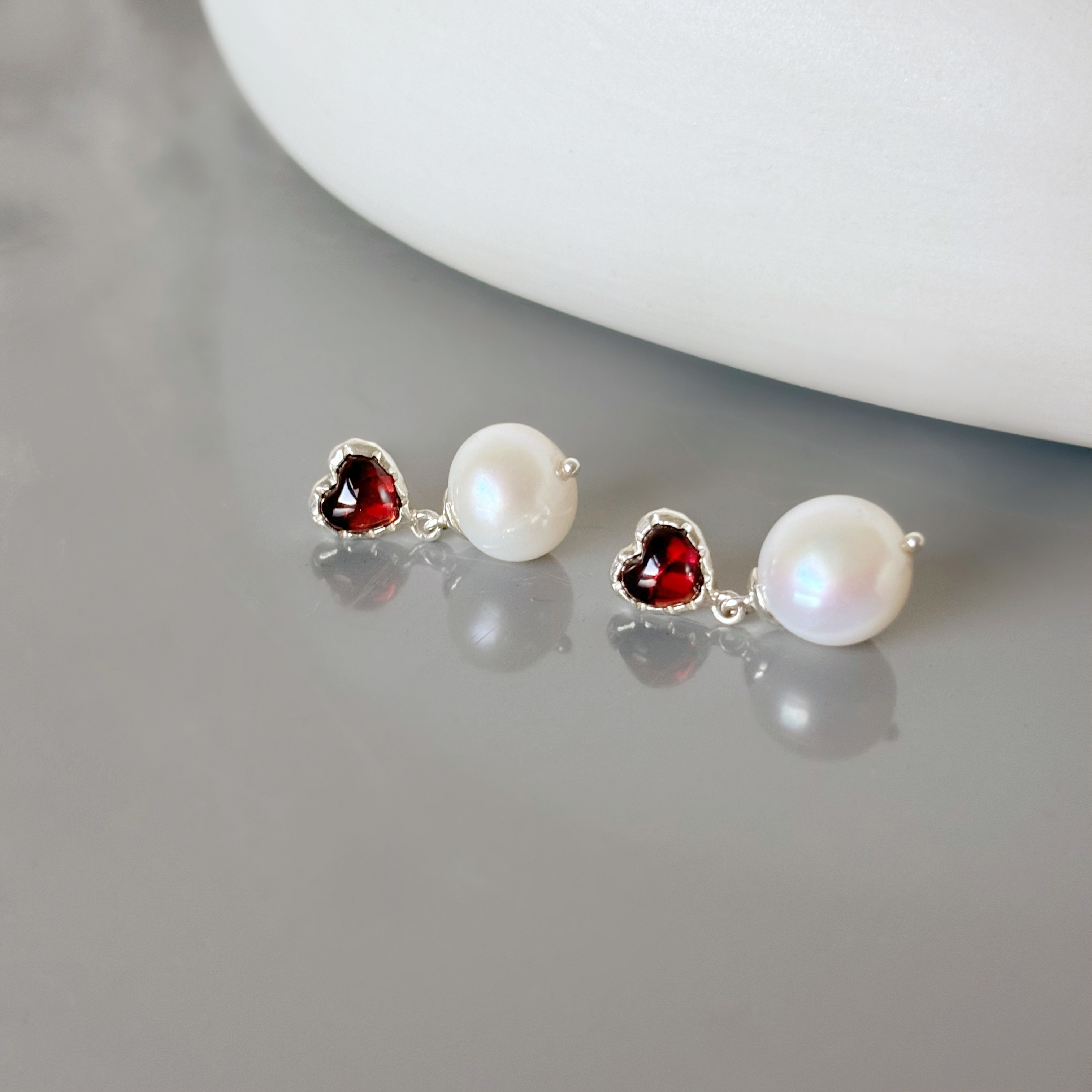 QQ heart石榴石大珍珠耳環