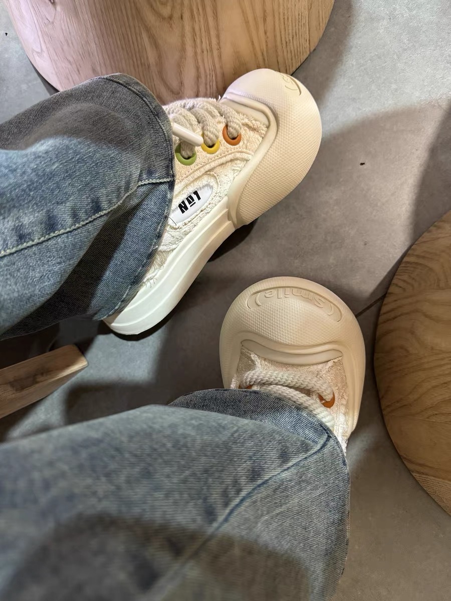 Ouder (Smile) 開口笑 圓頭厚底 麂皮 毛面 彩孔 低筒 帆布鞋 新銳設計師品牌