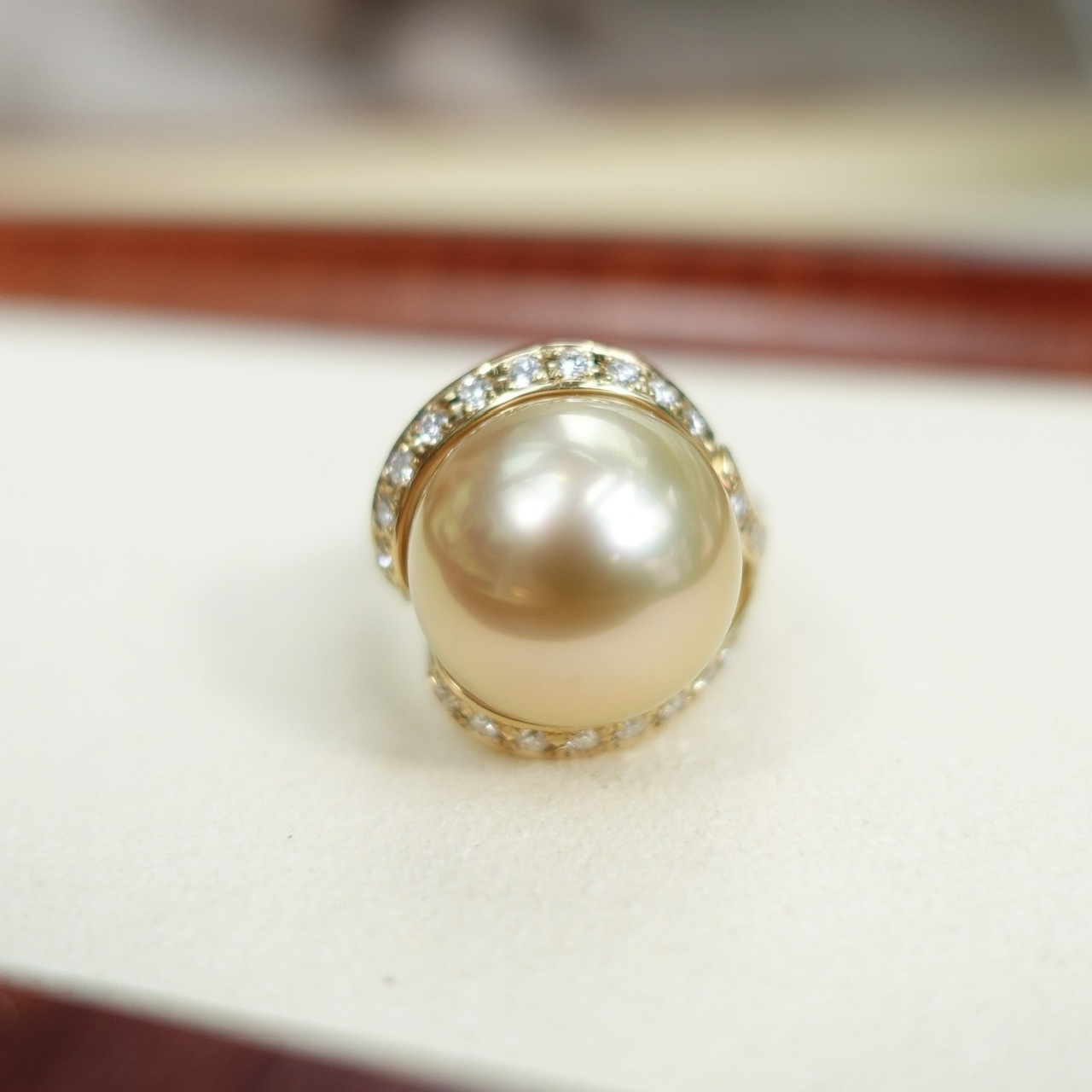 18K金南洋金珠鑲嵌鑽石戒指 (13-14mm)