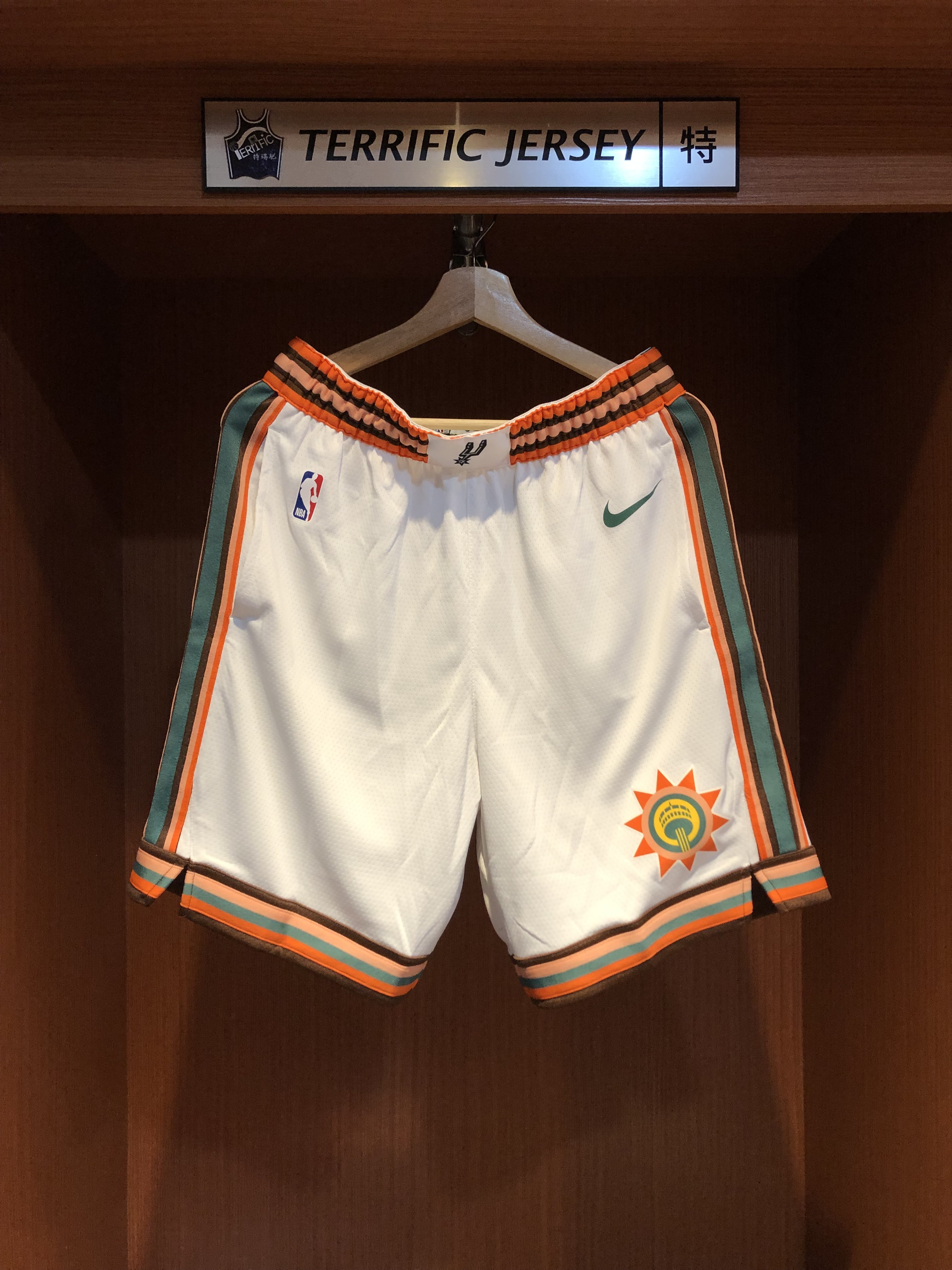 NBA球褲 San Antonio Spurs 聖安東尼奧馬刺城市球褲 City Nike Swingman Shorts 球迷版 有口袋 全新