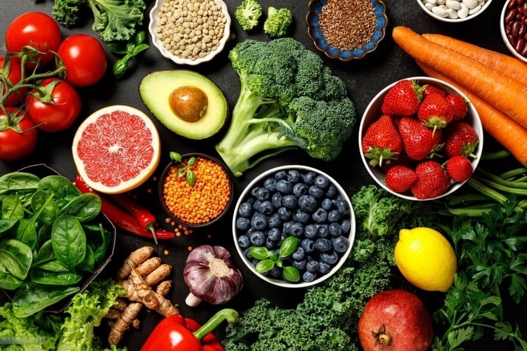 多攝取天然蔬果，均衡飲食，預防衰老