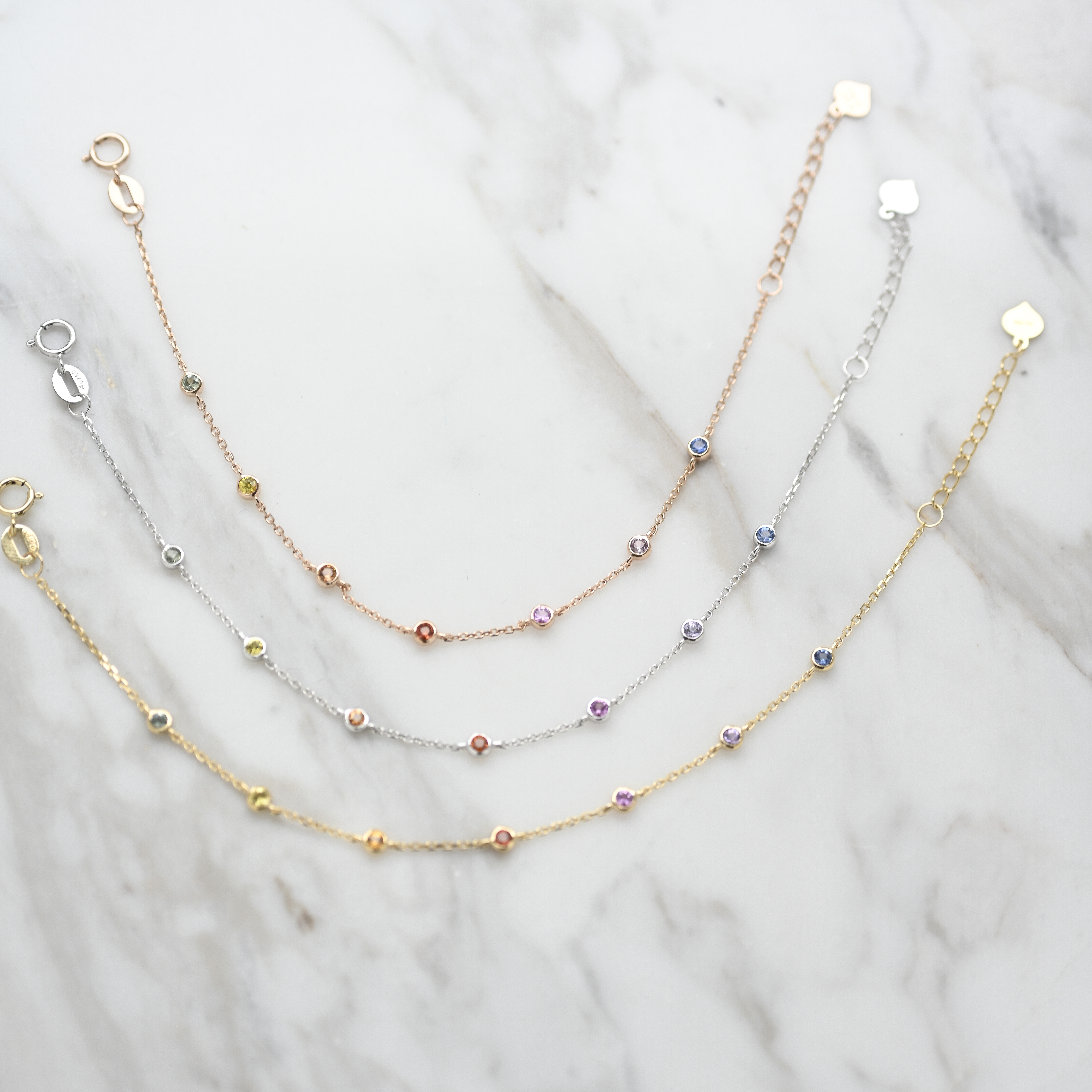 18K Rainbow Sapphire Dot Dot Bracelet