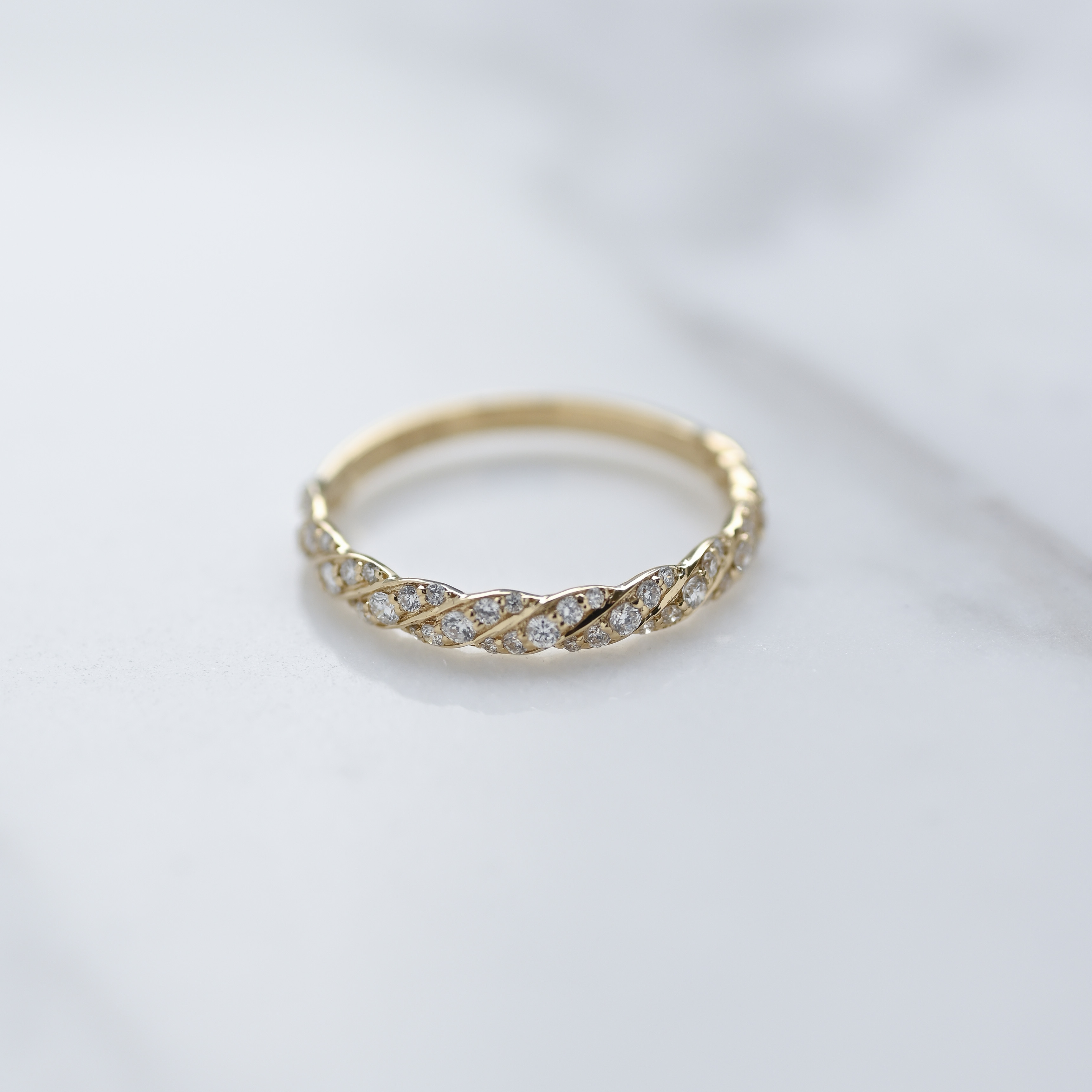18K Braid Diamond Ring