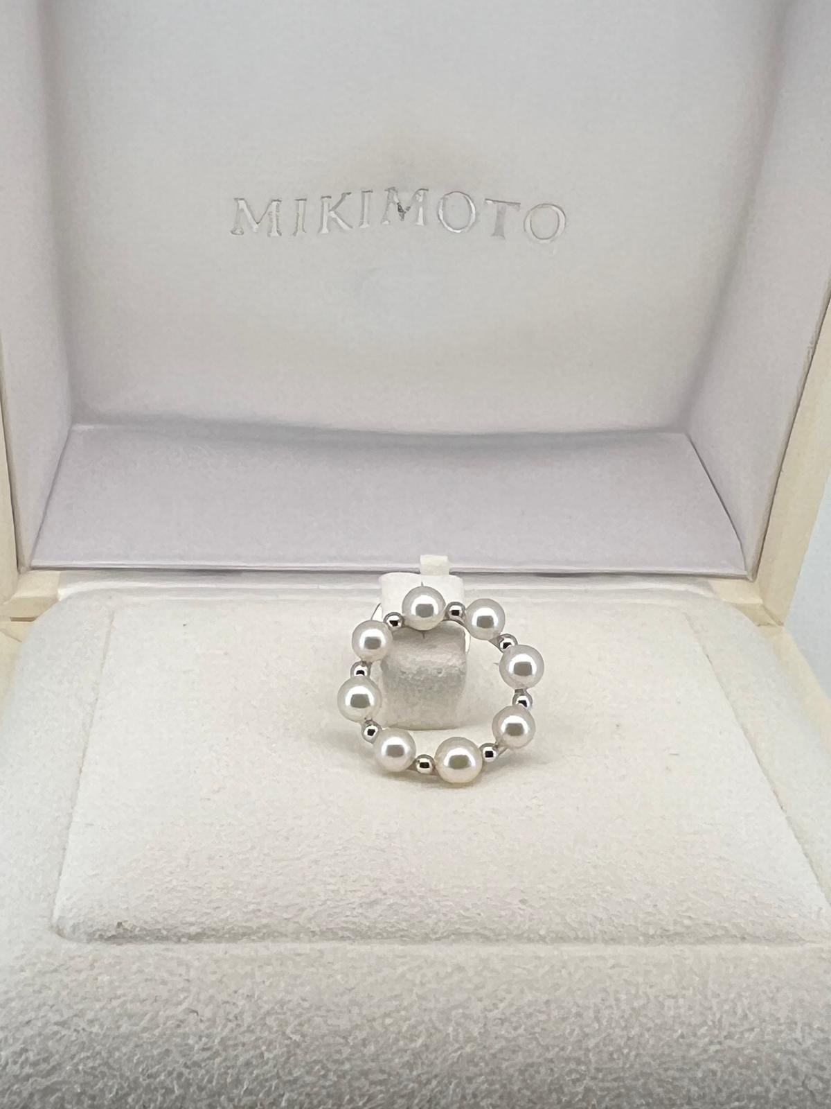 Mikimoto 8粒珠心口針