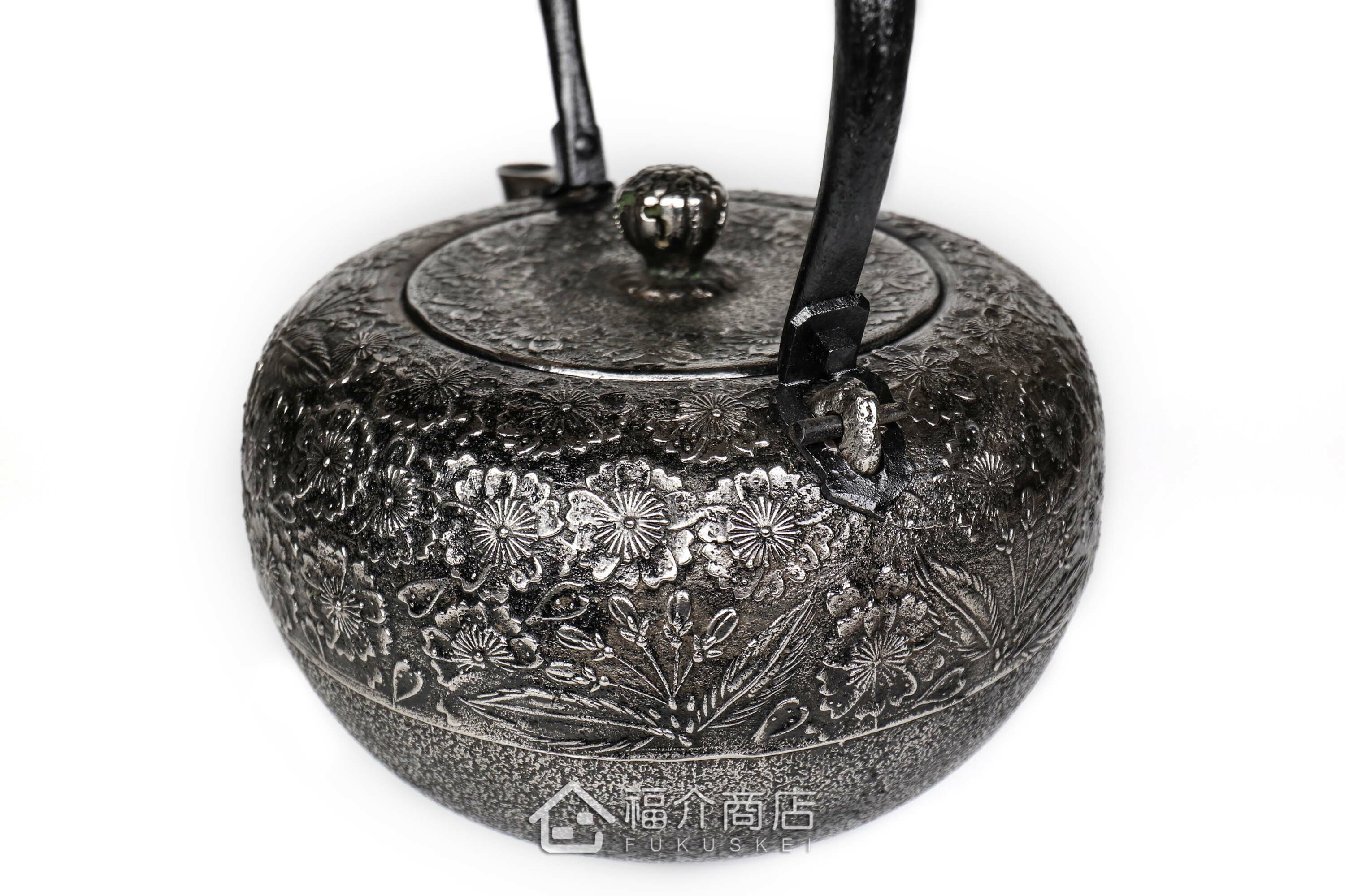 櫻花造型的煮水泡茶砂鐵壺