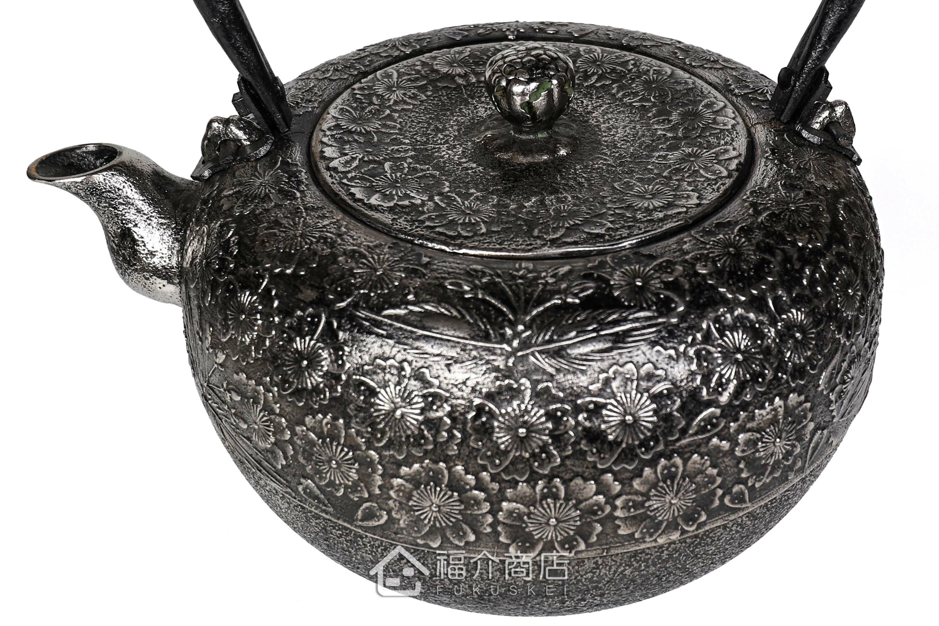 櫻花造型的煮水泡茶砂鐵壺
