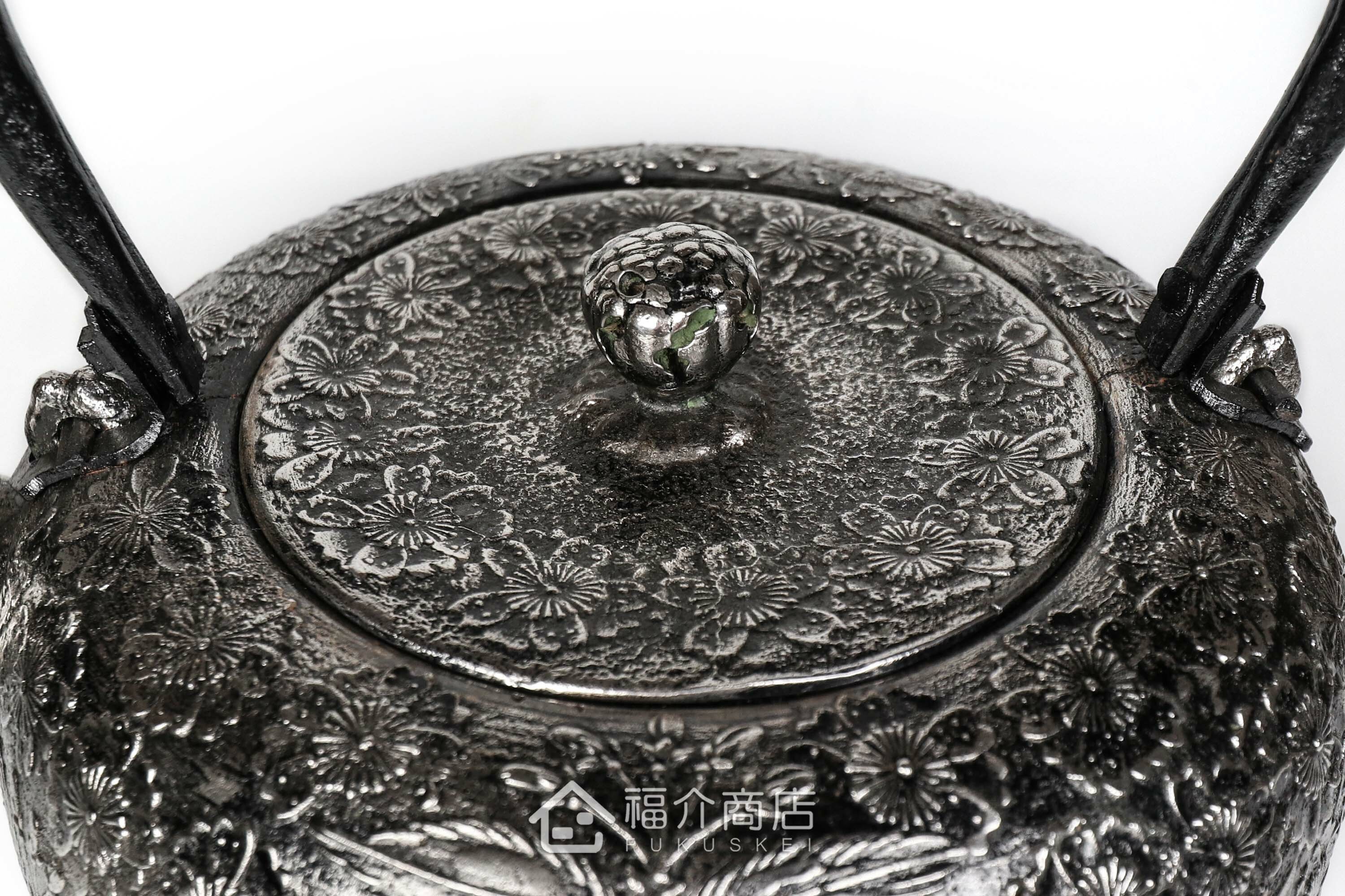 櫻花造型的煮水泡茶砂鐵壺