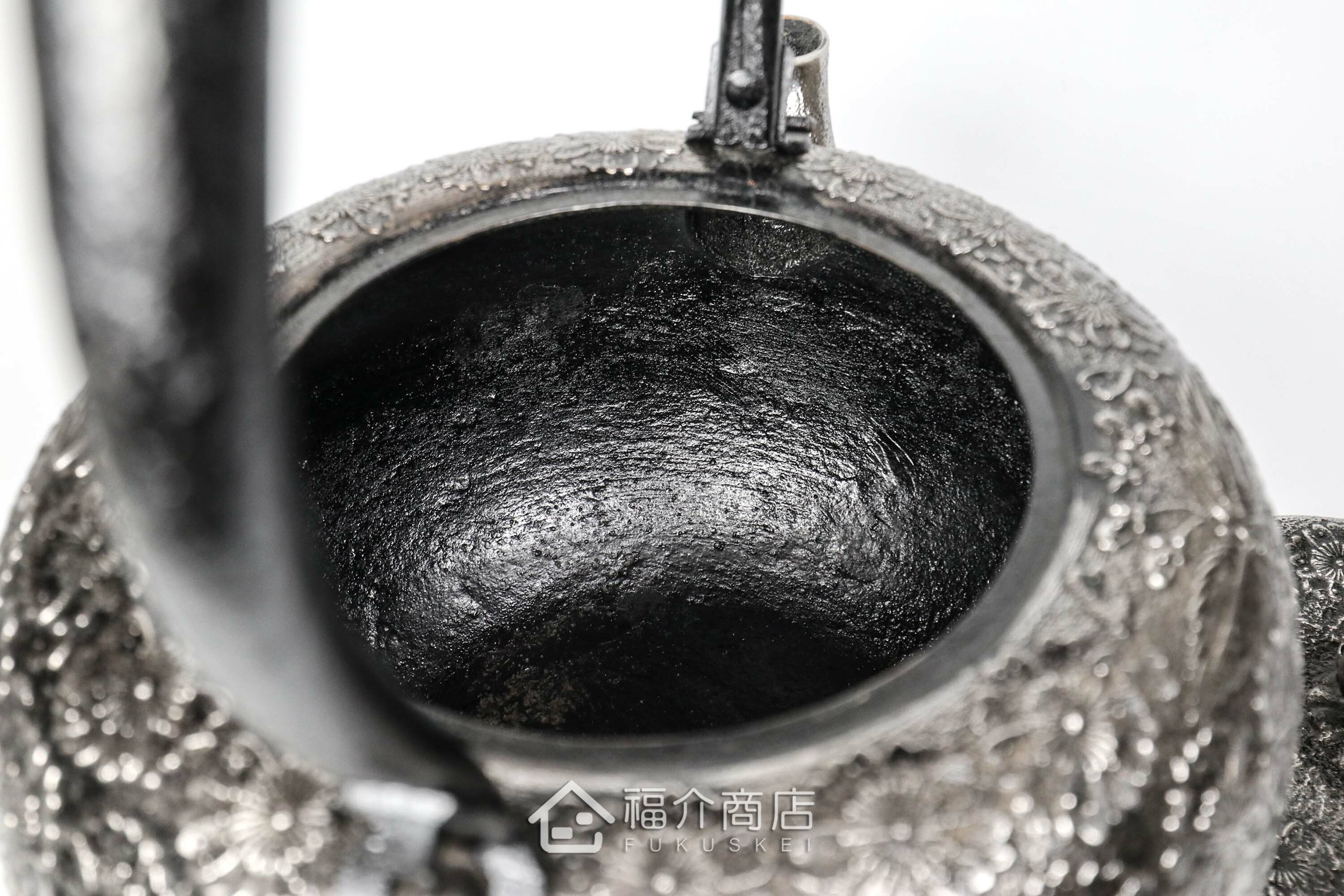 砂鐵材質的煮水泡茶鐵壺