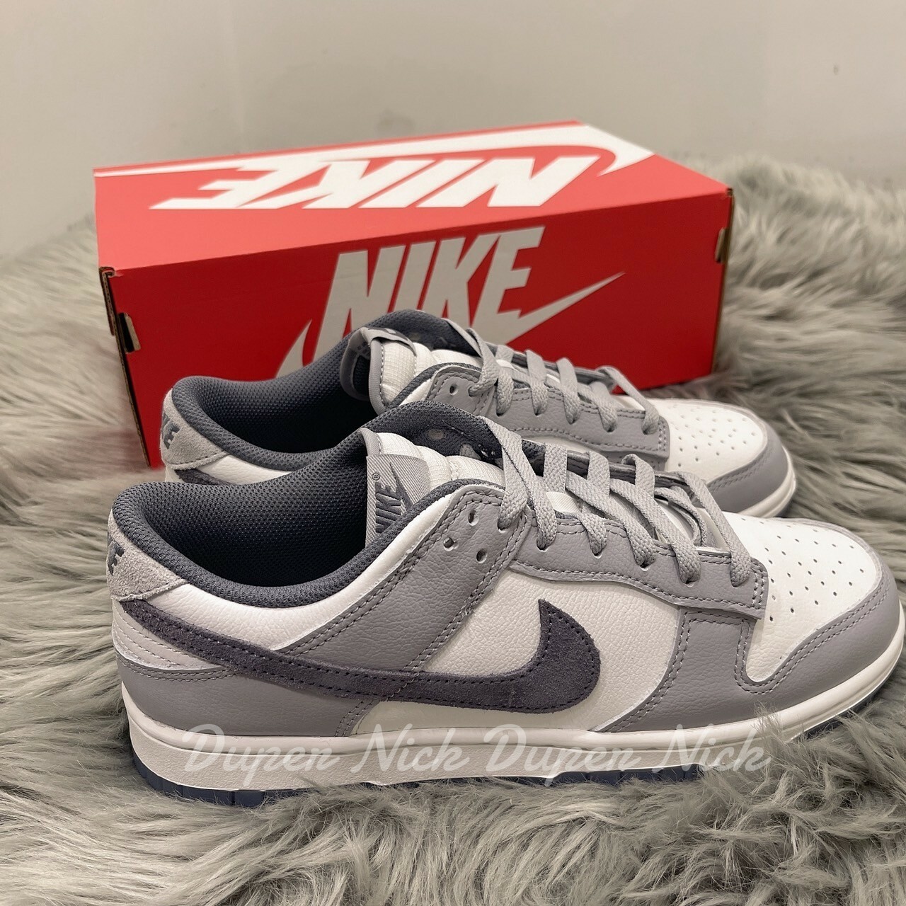 NIKE DUNK LOW SE 泊藤紫灰