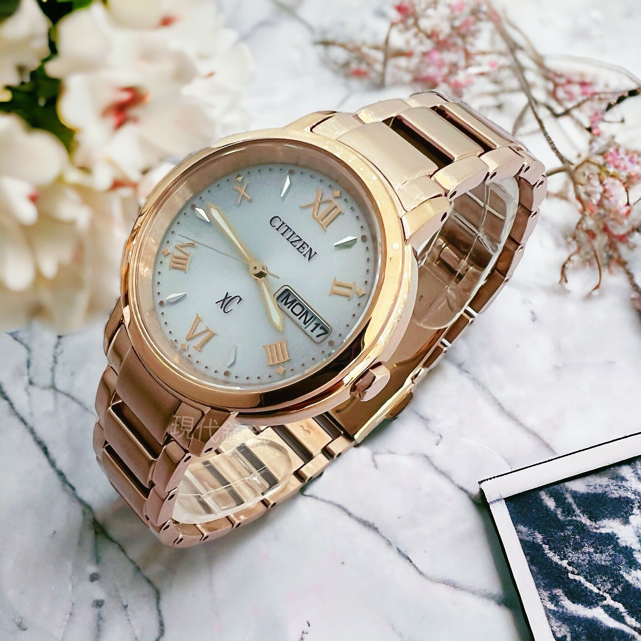 CITIZEN 星辰】XC 優柔簡約羅馬刻度女錶EW2426-62A 32.5mm 現代鐘錶