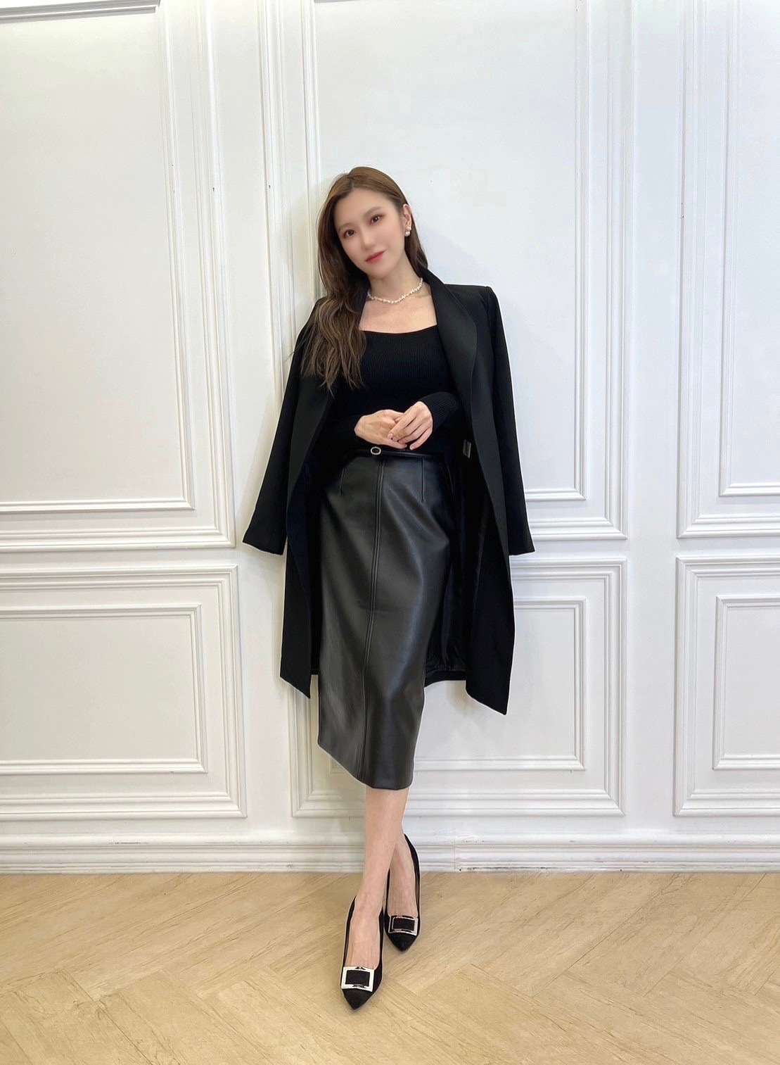 平口長袖合身針織上衣