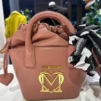 [S] LOVE MOSCHINO JC4216PP1DLL0611 LOGO METAL HEART M HAND TOTE BUCKET BAG,ROSA, 8051042320504 (SLM252)