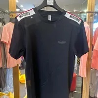 [S] MOSCHINO LOGO IN SHOULDER WITH LOGO PATCH T-SHIRT,BLACK, 231V1V078143050555 (SM744)