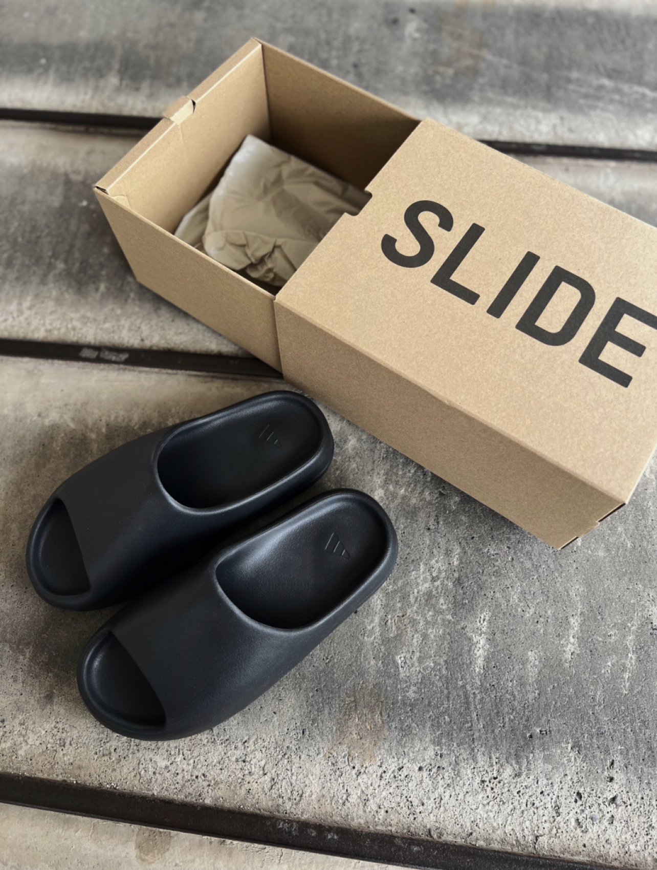 Adidas Yeezy Slide ONYX 黑武士 全黑 拖鞋 增高 厚底 HQ6448/預購