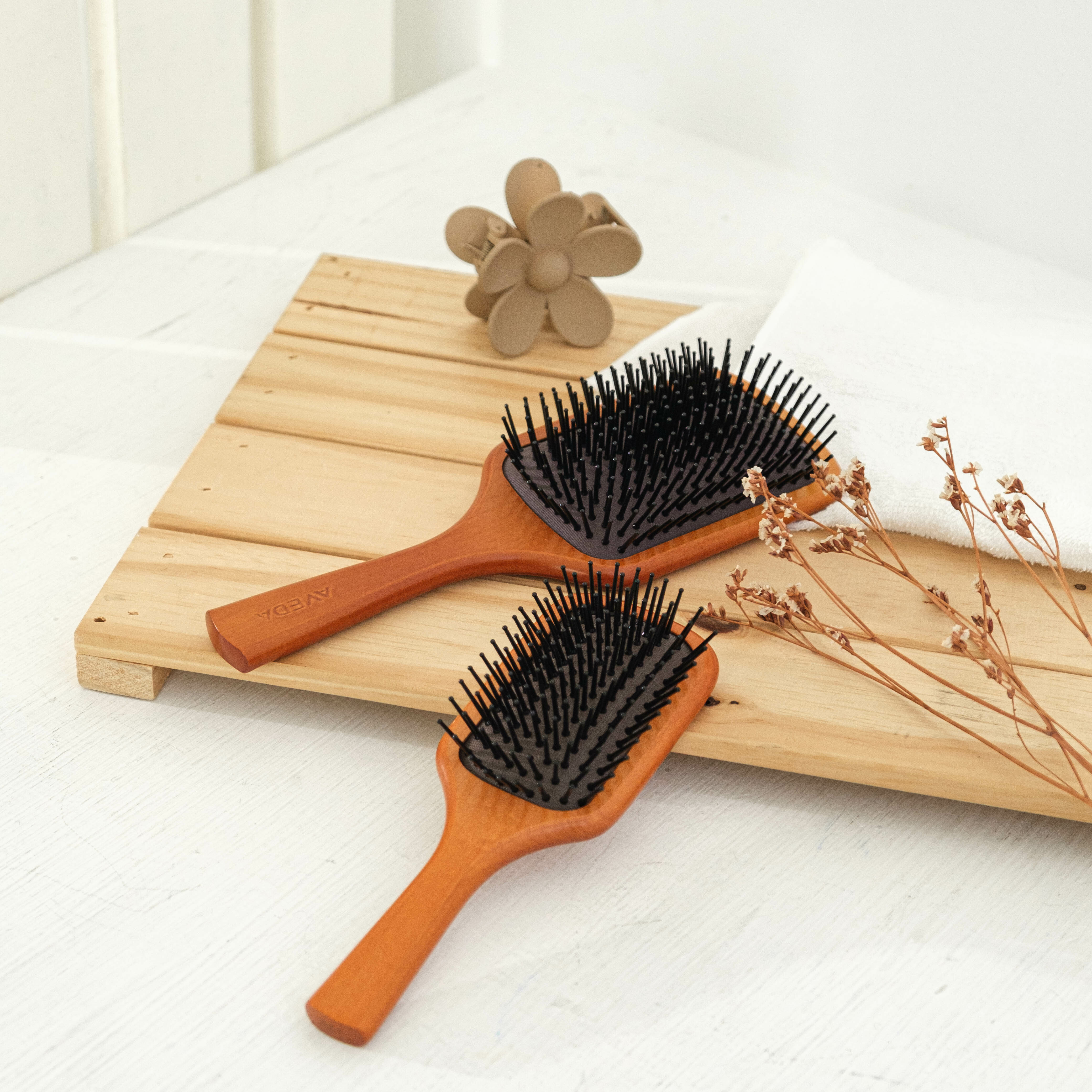 現貨 Aveda木質氣墊按摩梳子