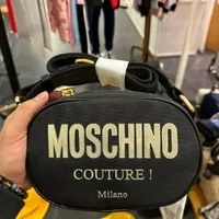 [S] MOSCHINO 2B74198205155 COUTURE MILANO PRINT CROSSBODY BAG,BLACK, 667112747362 (SM765)