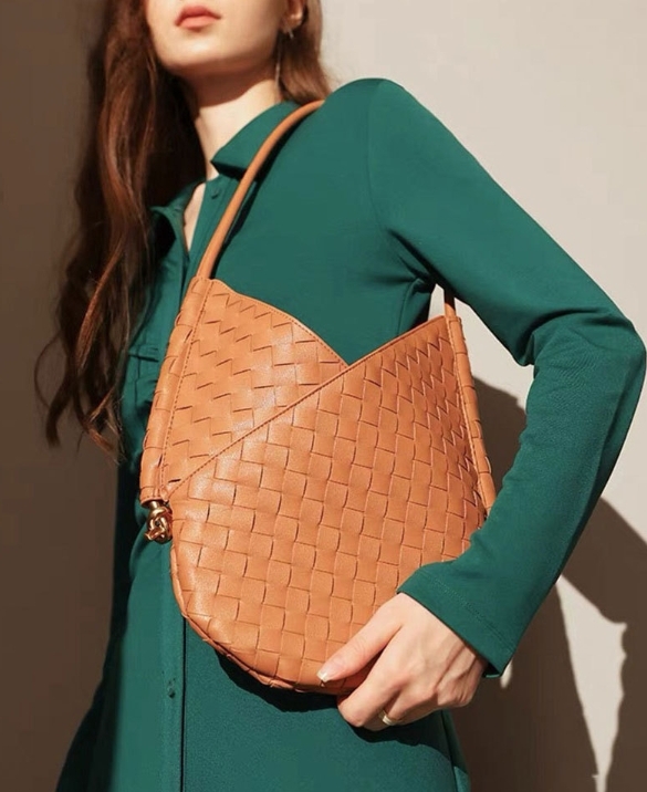 牛皮編織 水滴型肩背包(金/銀/黑/白灰棕/咖啡)