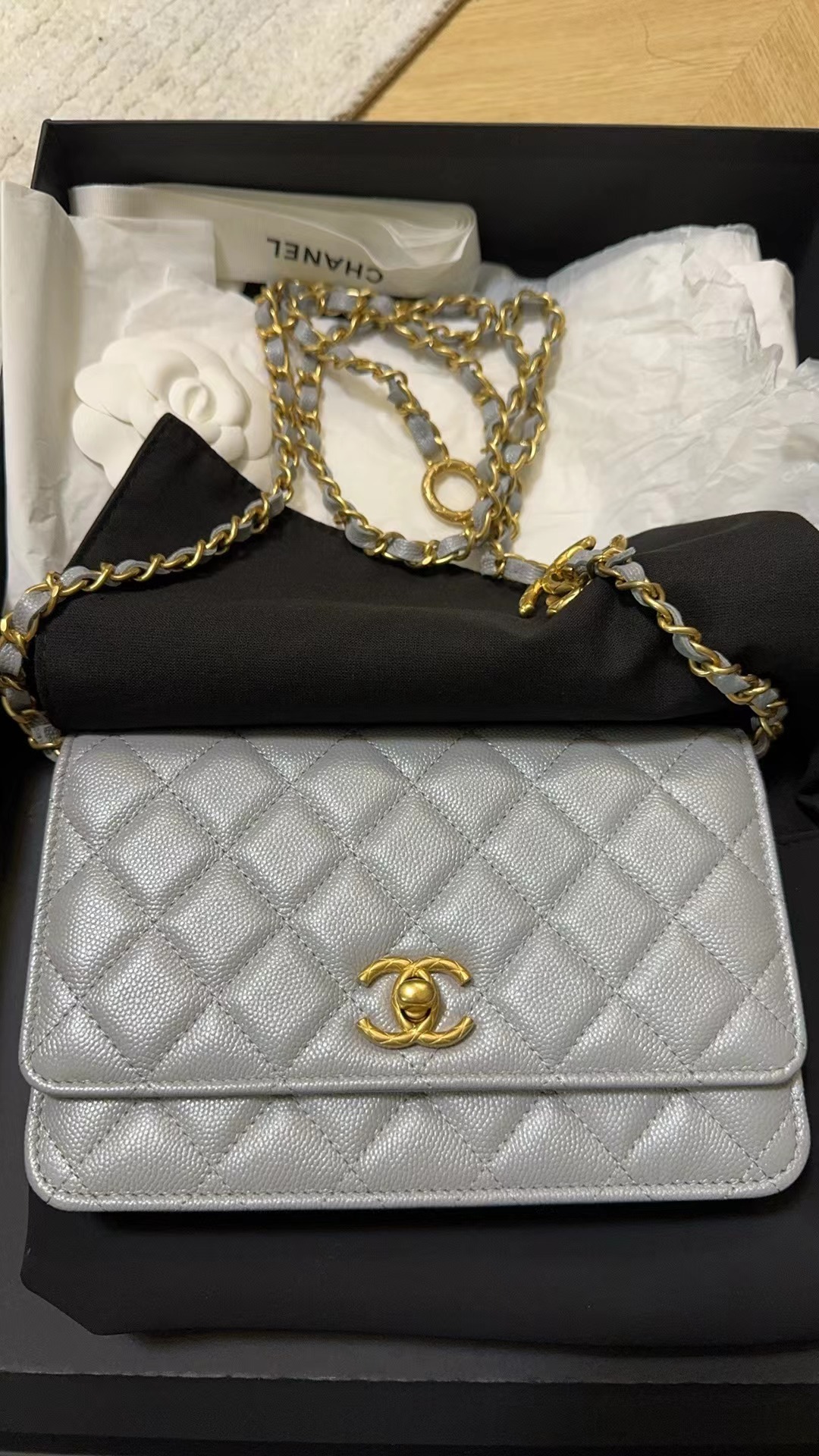 Chanel 灰色woc 99新 閑置貨品不退不換 -T
