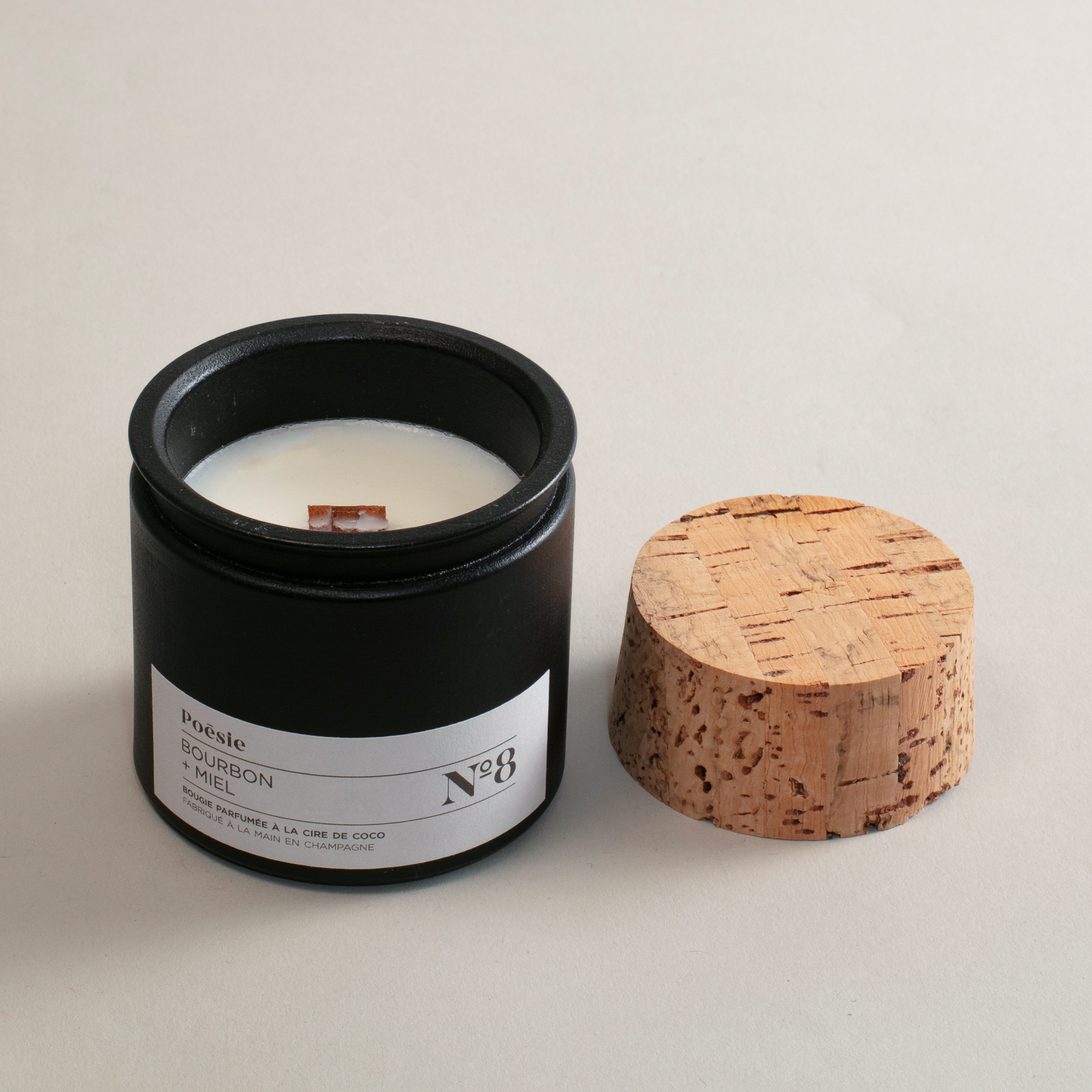 With Poēsie 發現系列 8號香-波本酒及蜂蜜