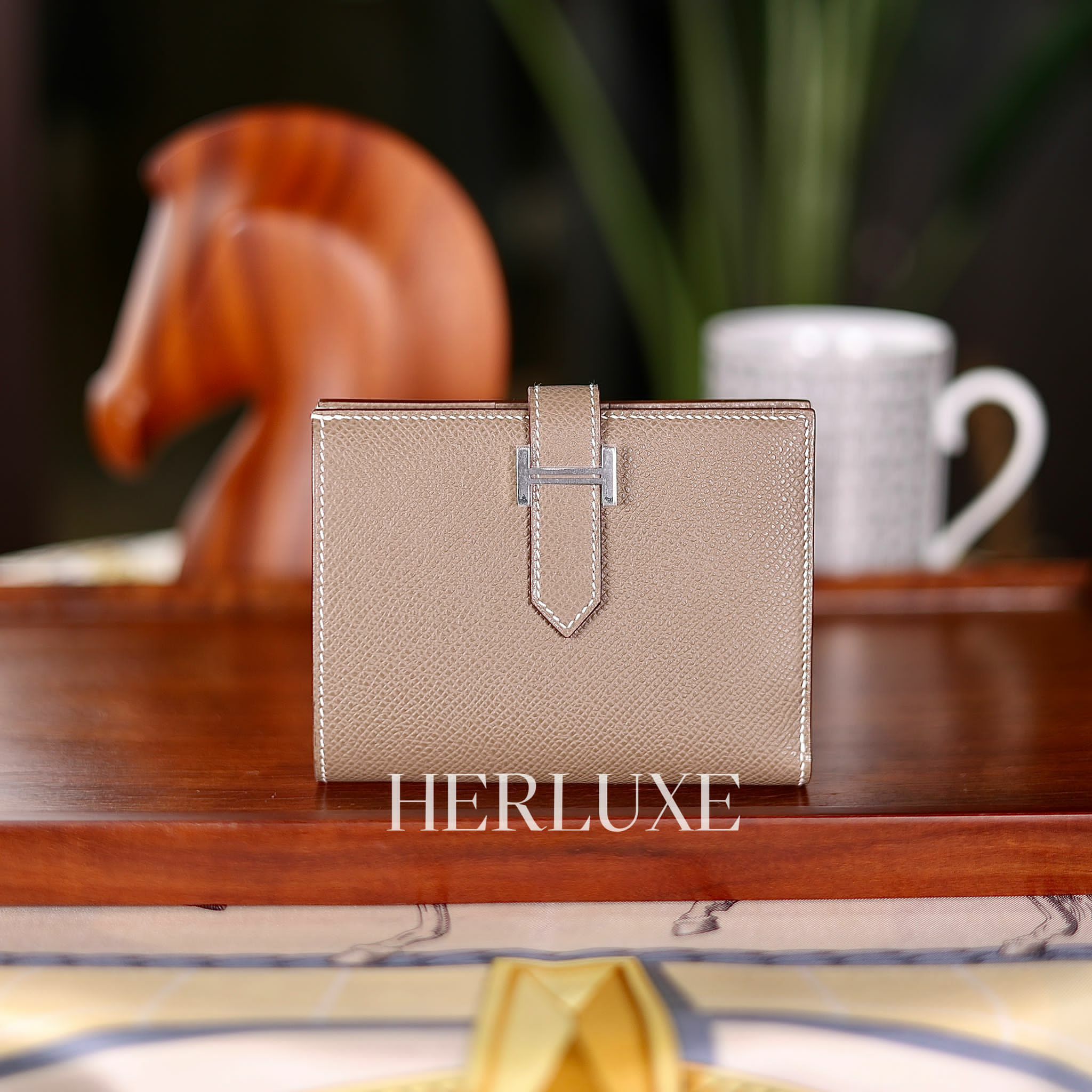 Bearn compact 18 etoupe ck epsom