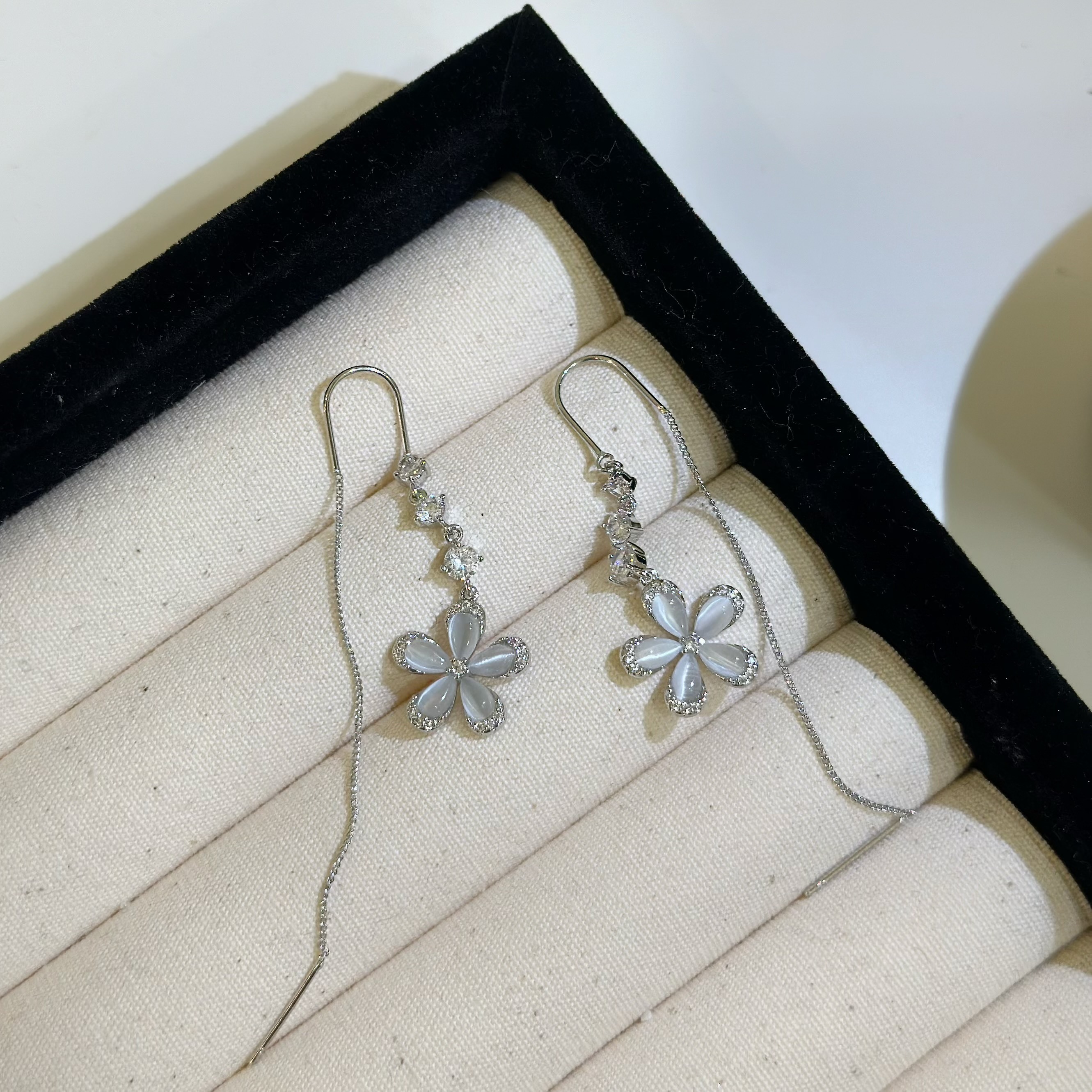 貓眼花朵拉線垂吊