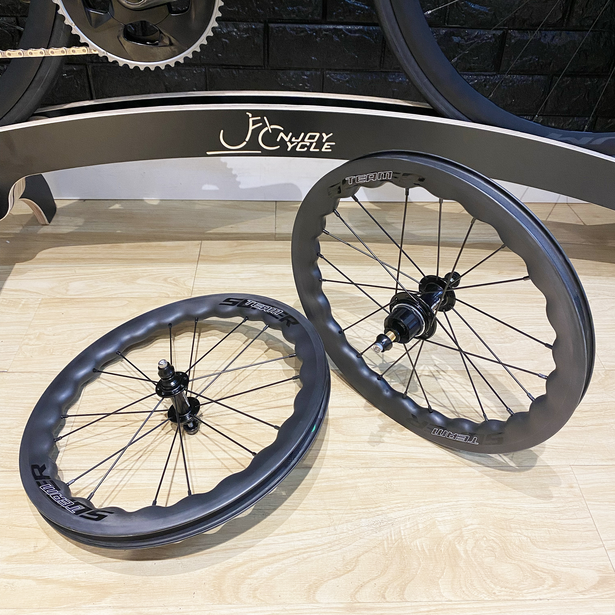 SuperTeam 349 Waver 碳纖維輪組 for 小布Brompton