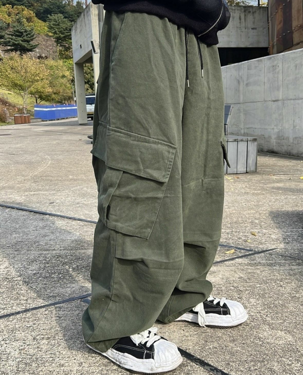 淨色可束腳工裝鬆身褲 P2704