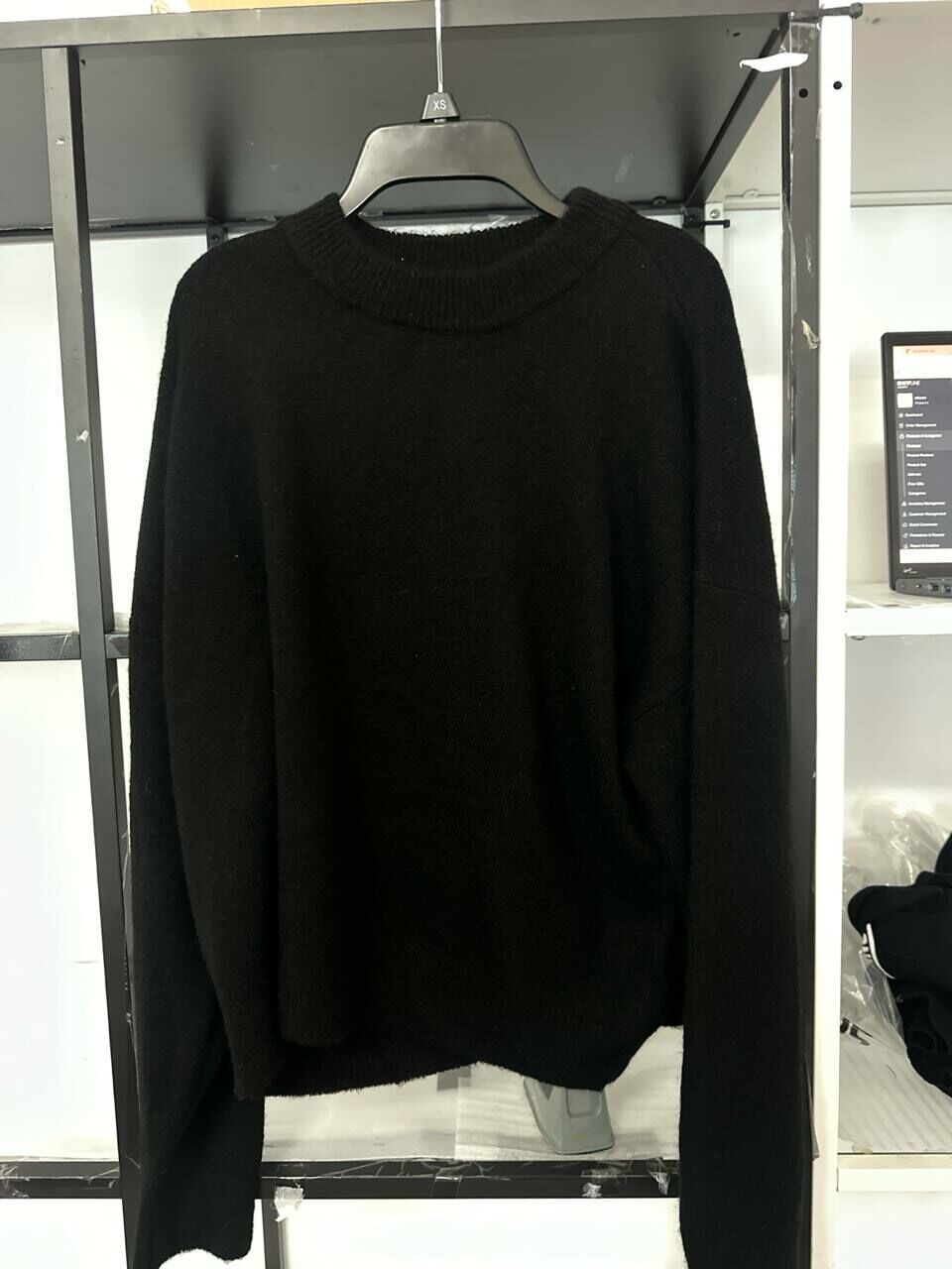 [S] DKNY WOMEN'S CREWNECK SWEATHER,BLACK, B3300609-BLK (SD814)