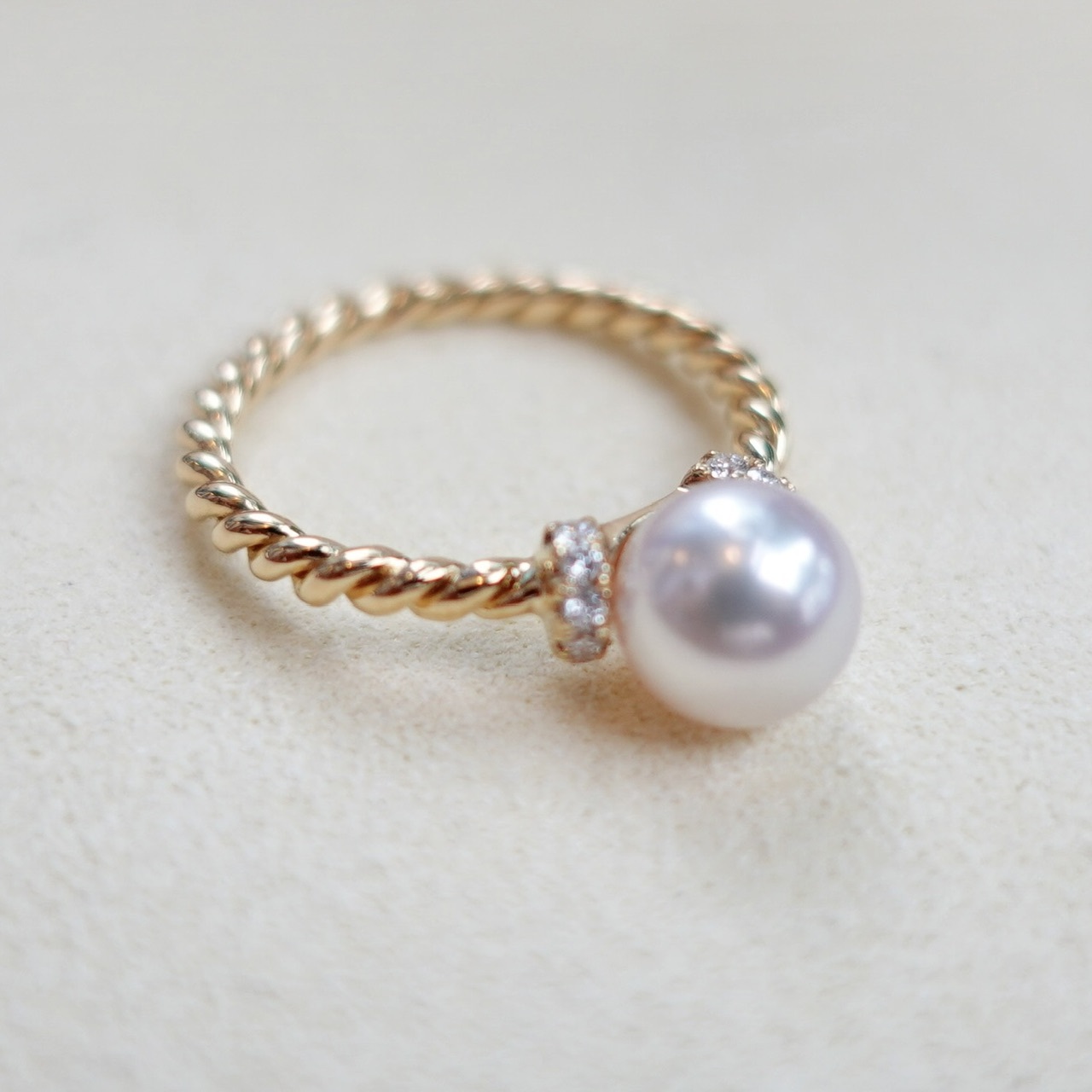 頂級鏡面系列-18K金日本Akoya珍珠麻花紋鑽石戒指（7-7.5mm)