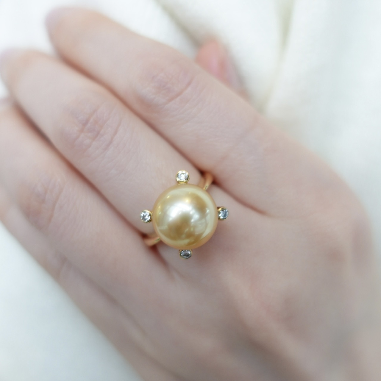 18K金南洋金珠鑲嵌鑽石戒指 (12mm)