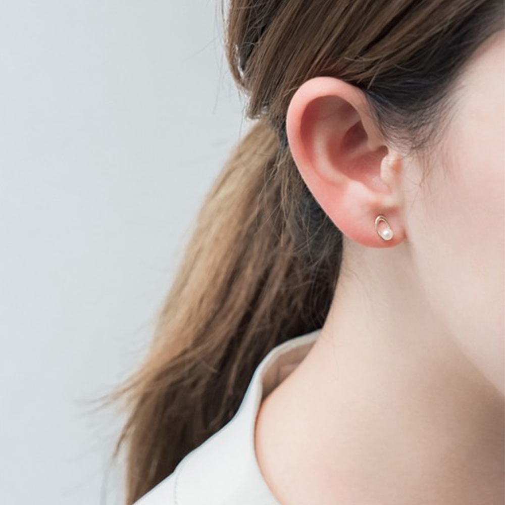 【me.luxe】K10橢圓框珍珠耳環