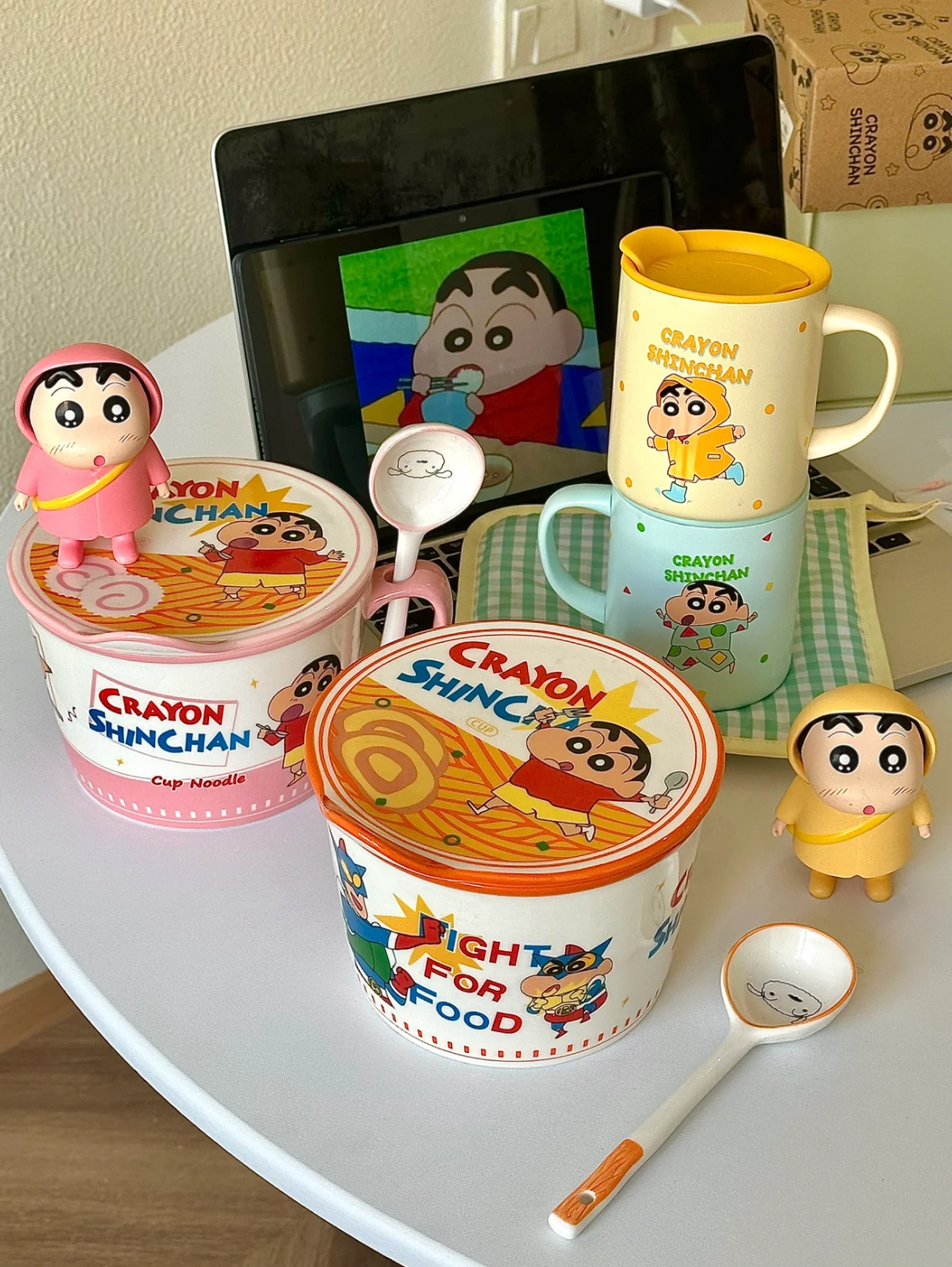<線上SALE❤️‍🔥>蠟筆小新 陶瓷泡麵碗 附碗蓋+小湯匙
