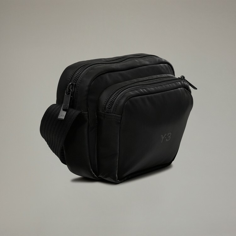 【 Y-3 X BODY BAG 光面材質斜背包 - 黑 】
