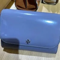 [S] TORY BURCH EMERSON PATENT CHAIN WALLET,GREY, 139427-035 (STB483)