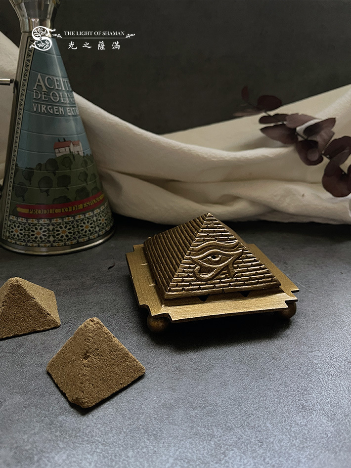 荷魯斯之眼9金字塔風水香台荷魯斯之眼為靈感金字塔造型獨特而神秘正向能量有助於平衡環境能量  - 光之薩滿