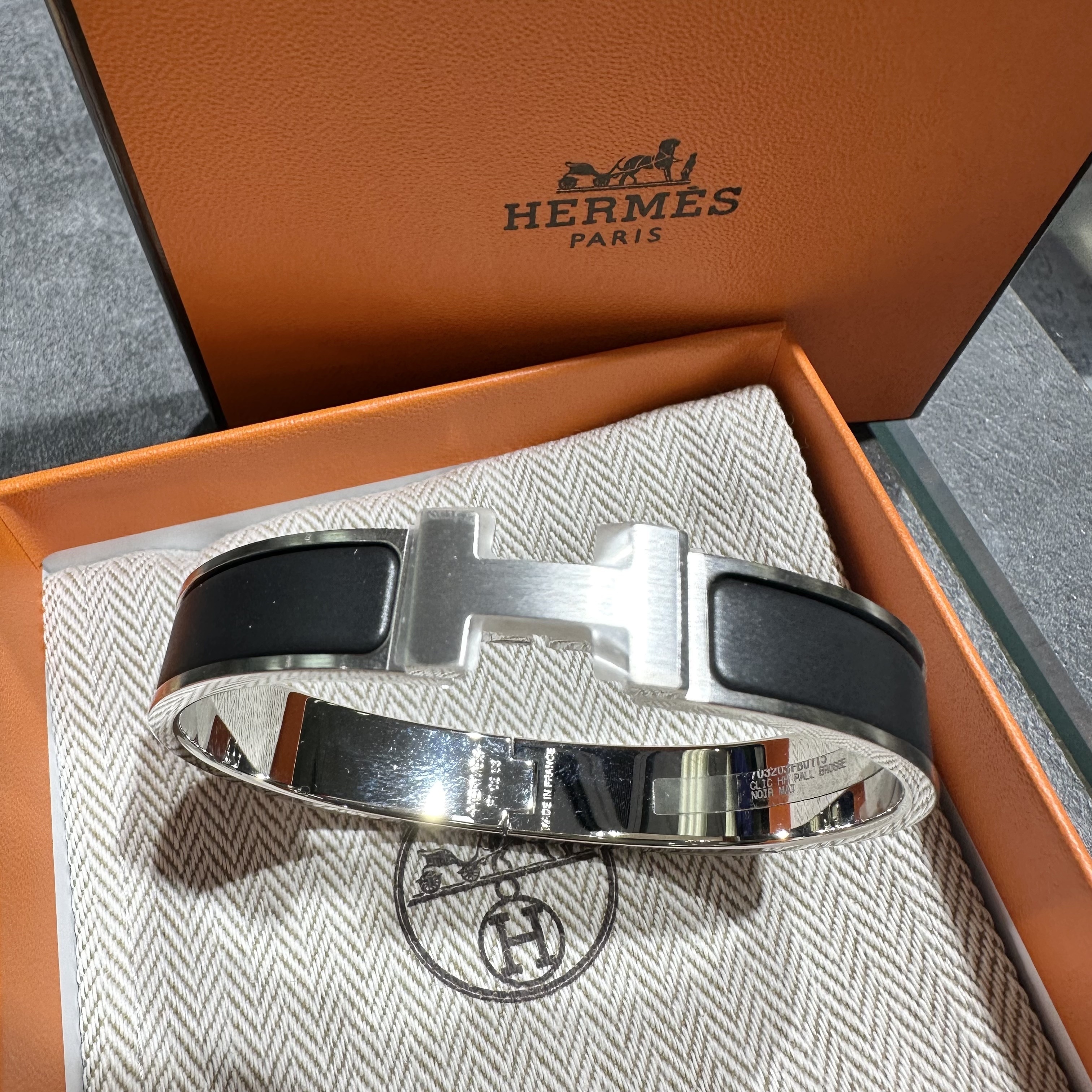 Clic H Noir PHW T5 -M