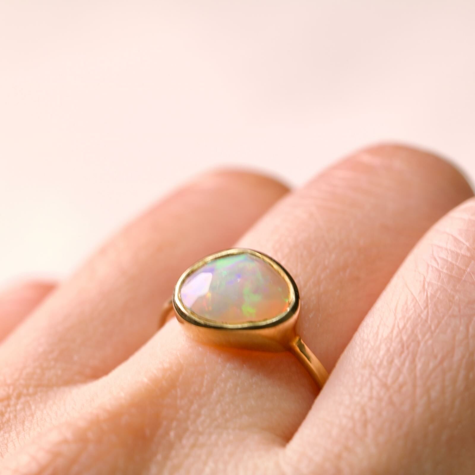 日本半貴石戒指- Opal蛋白石
