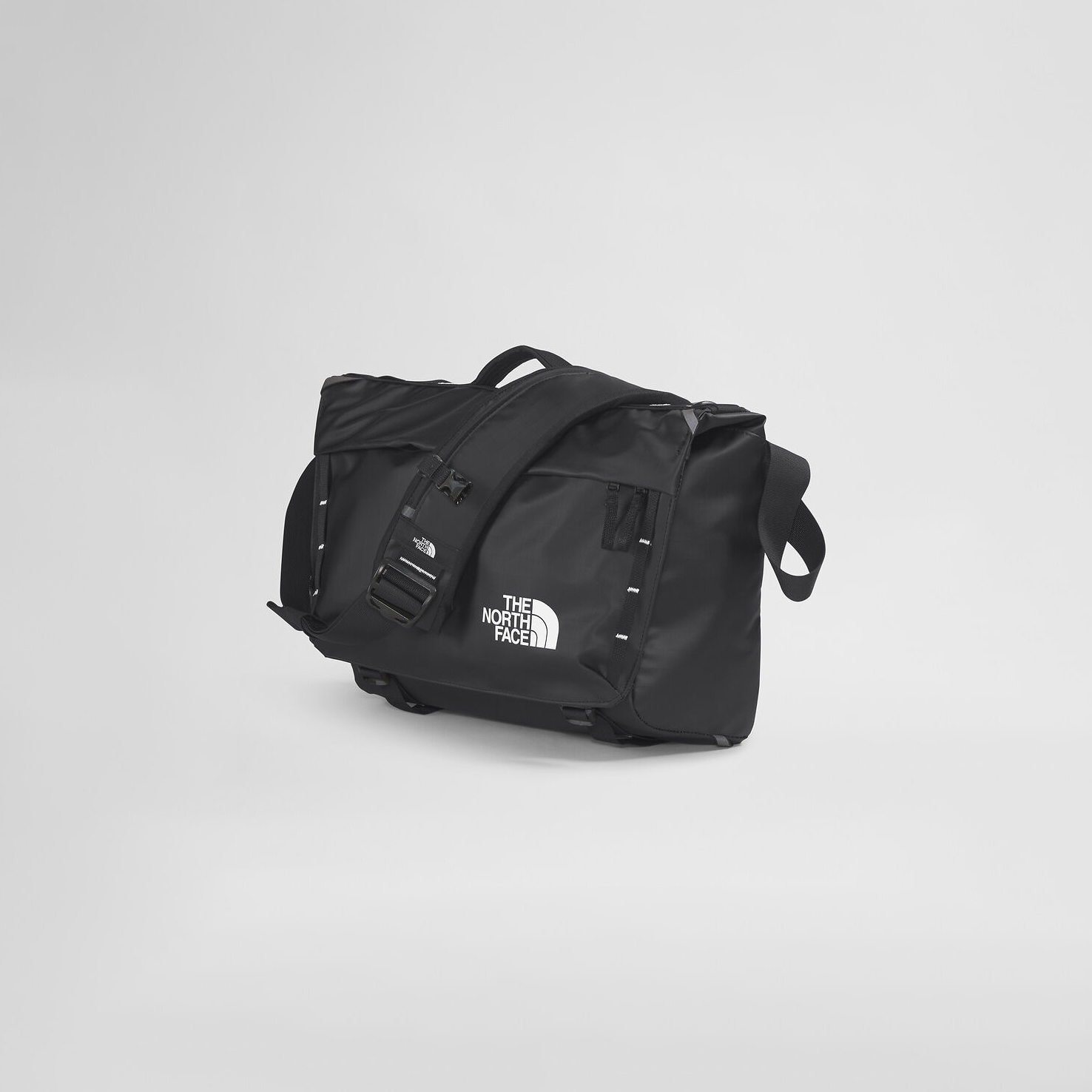 -(E6a03)-THE NORTH FACE BASE CAMP VOYAGER MESSENGER BAG 12L 郵差包 電腦包-NF0A81DP 黑(KY4)