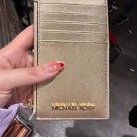 [S] MICHAEL KORS 35R3GTVD2M JET SET TRAVEL MD TZ CARD CASE LEATHER,PALE GOLD, 196163986432 (SMK802)