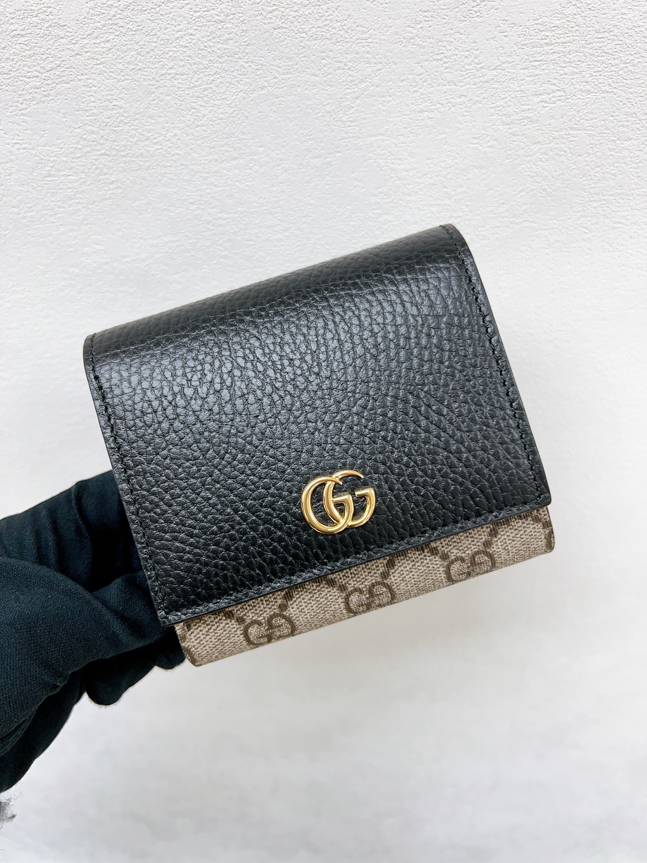 *Unused* Gucci GG marmont wallet (black)