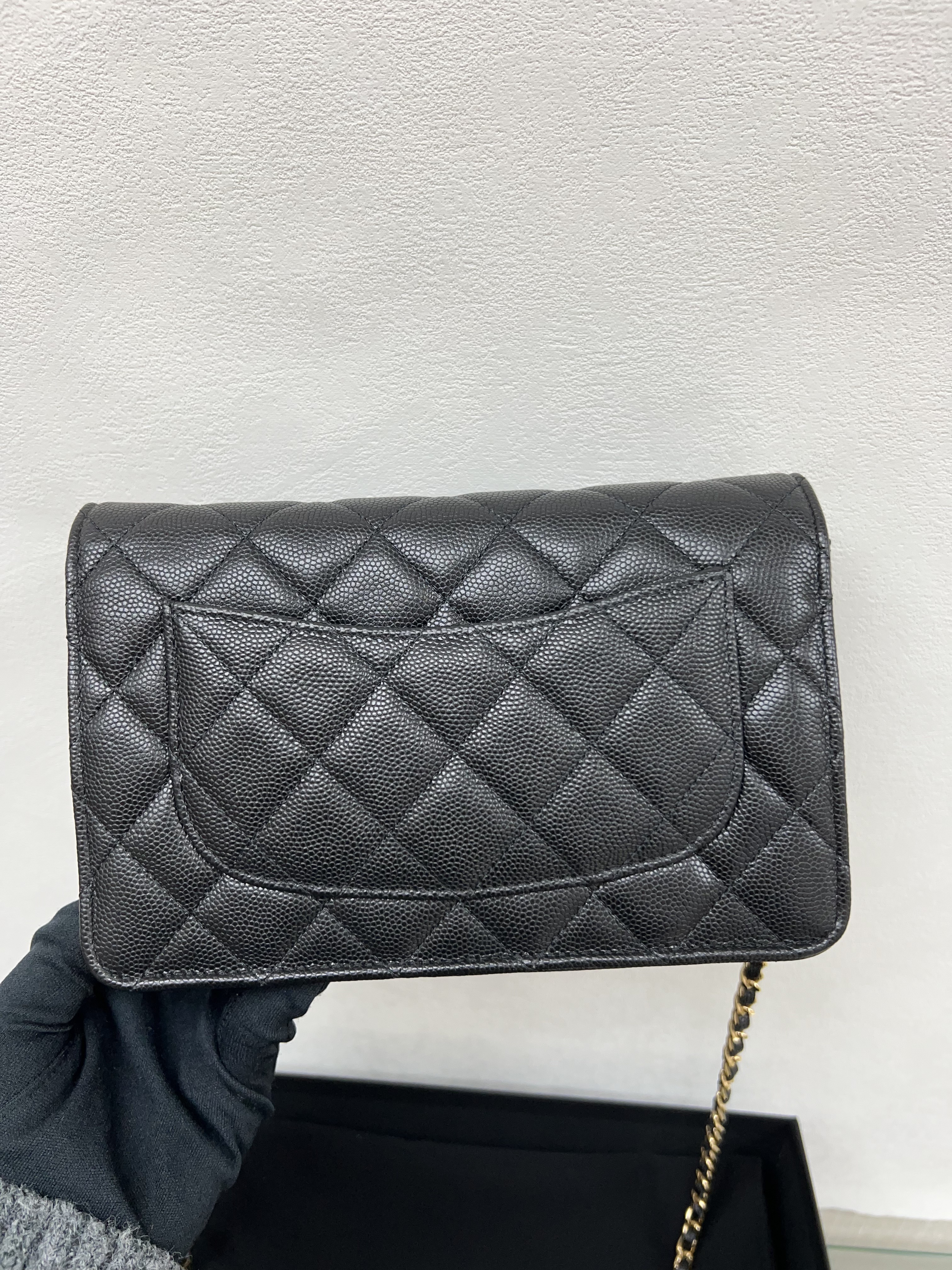 Chanel woc / wallet on chain poker (black caviar)