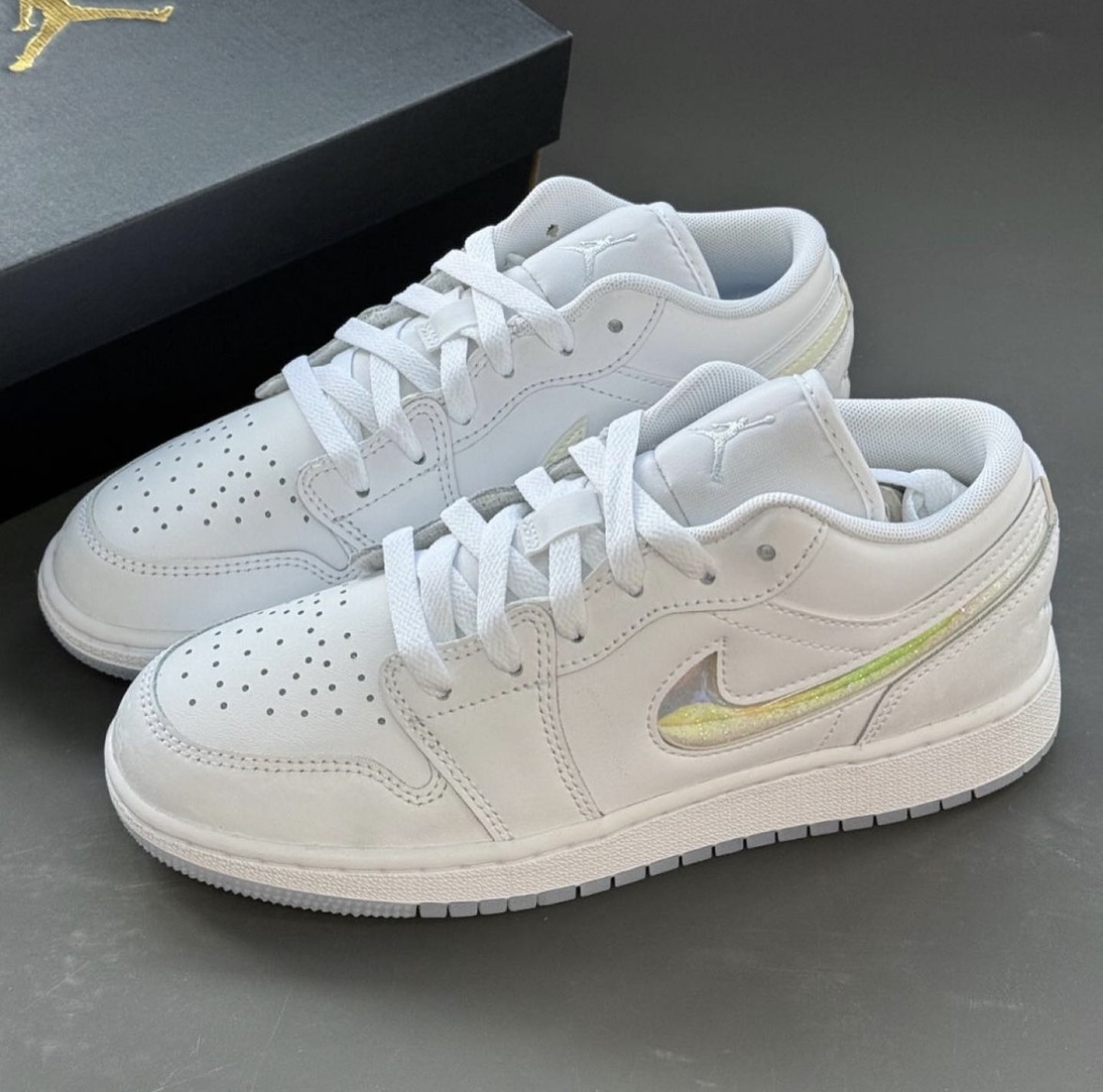 零碼現貨出清 售完不補!!!!! Nike Air Jordan 1 GS 冰雪奇緣 白 流沙 水晶底 雷射 女款 FQ9112-100/現貨