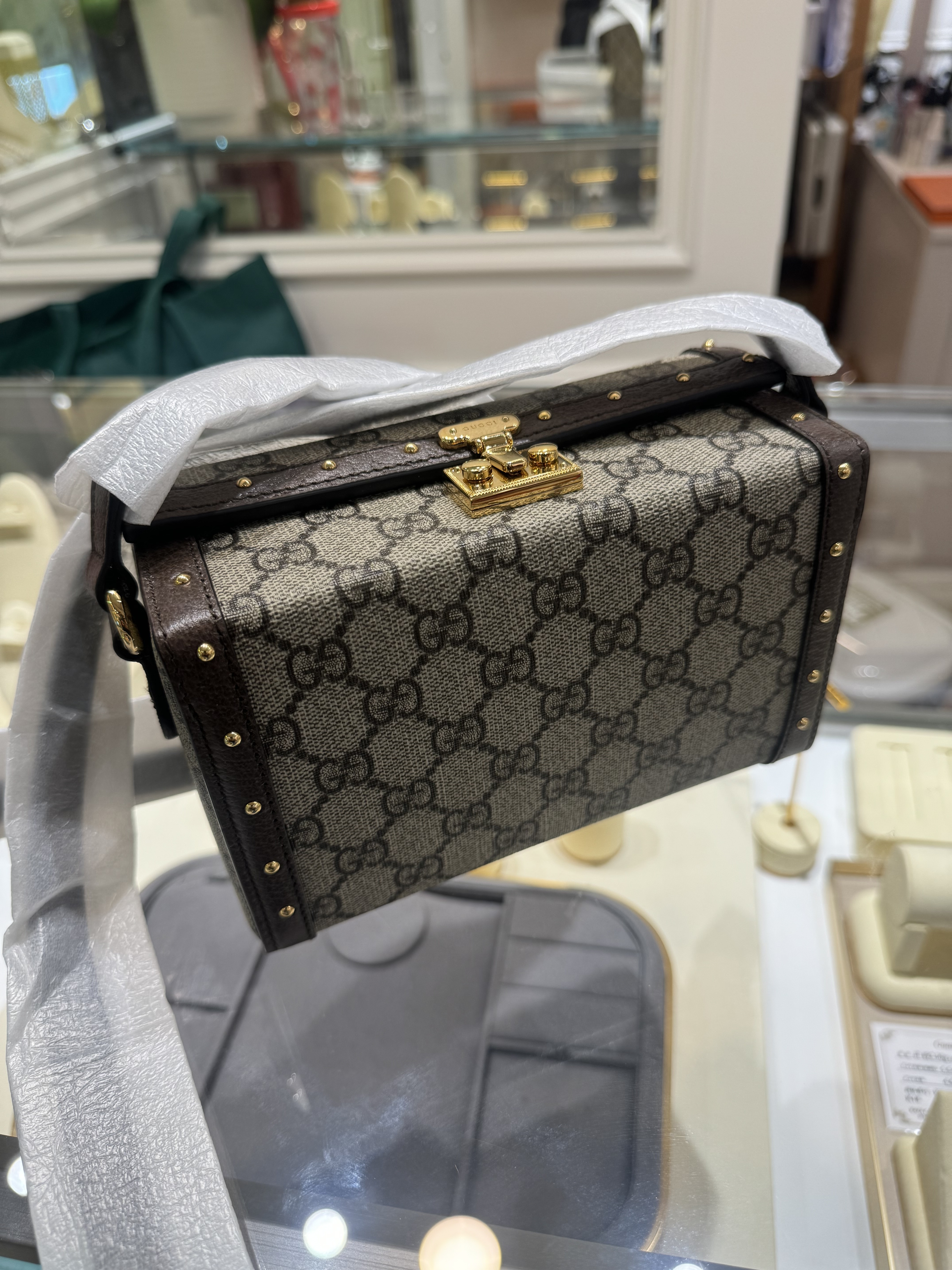 Gucci 復古盒子包