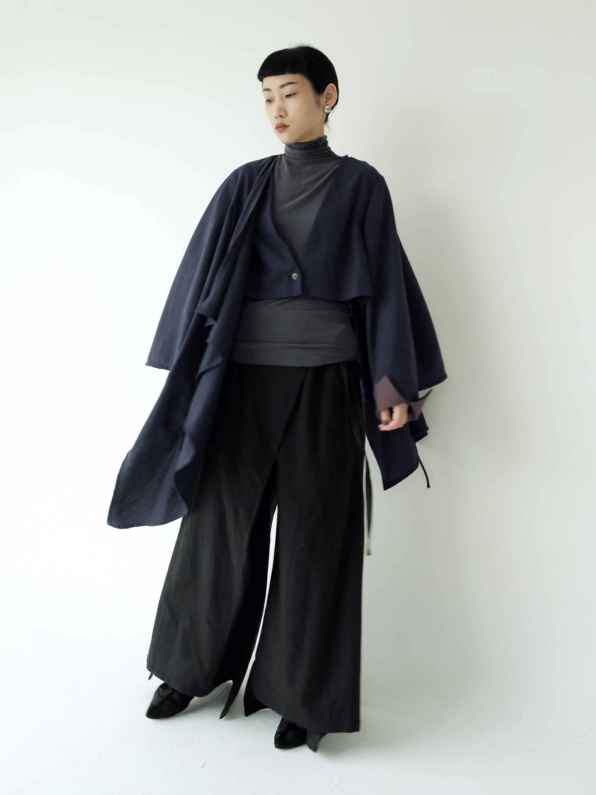 川 衣 WEAR BEING 披肩兩件式外套 丈青