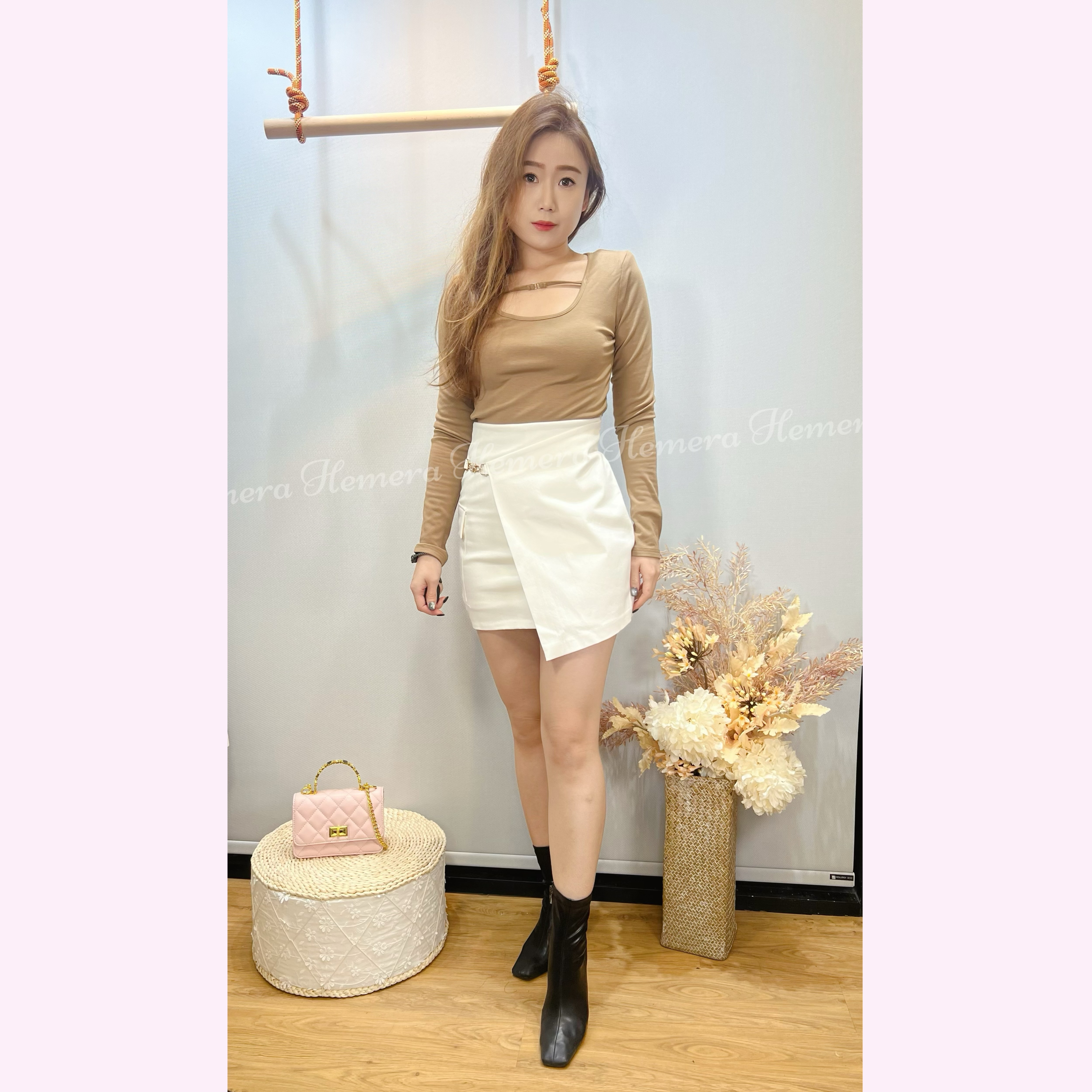 TP24W0206 簡約H鈕上身