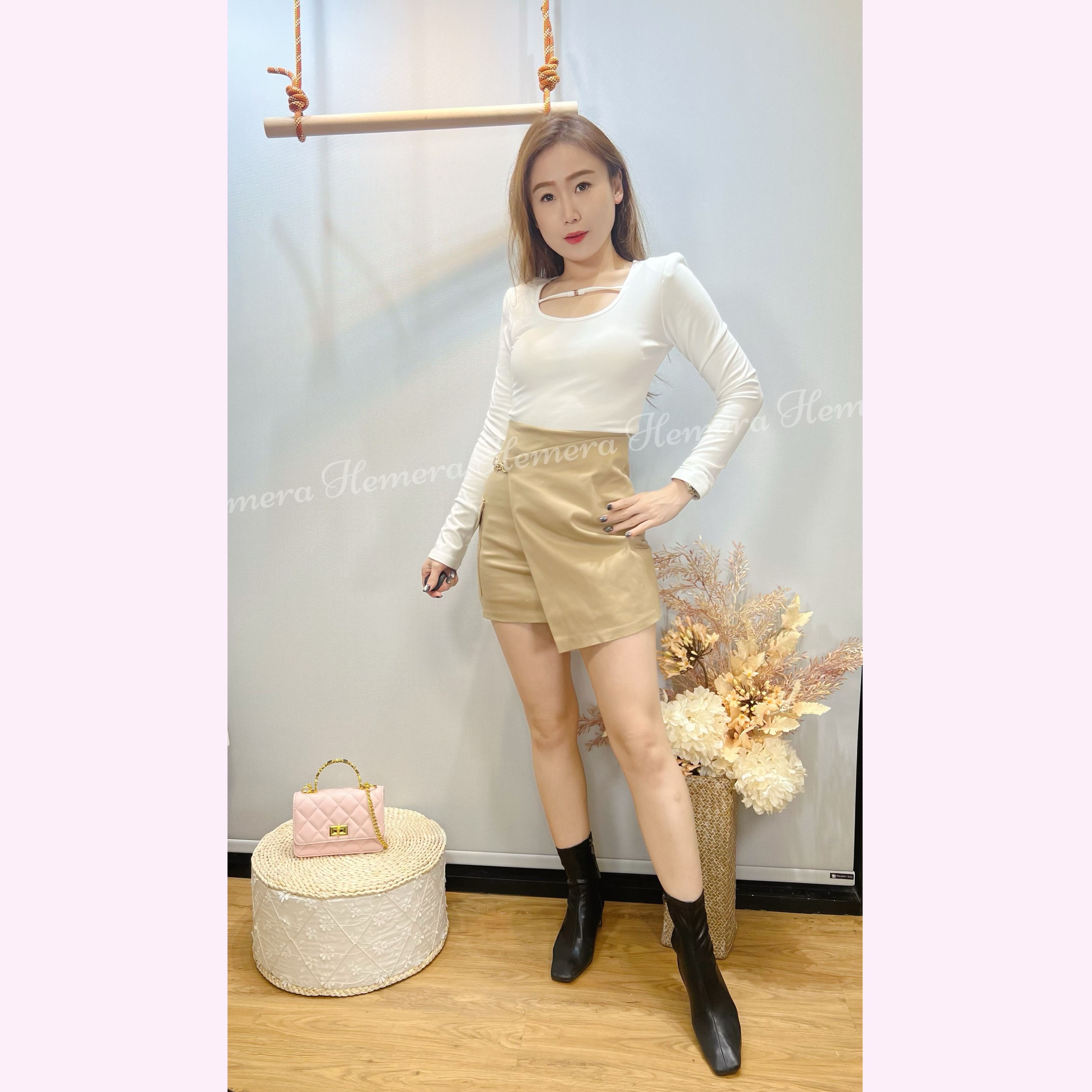 TP24W0206 簡約H鈕上身