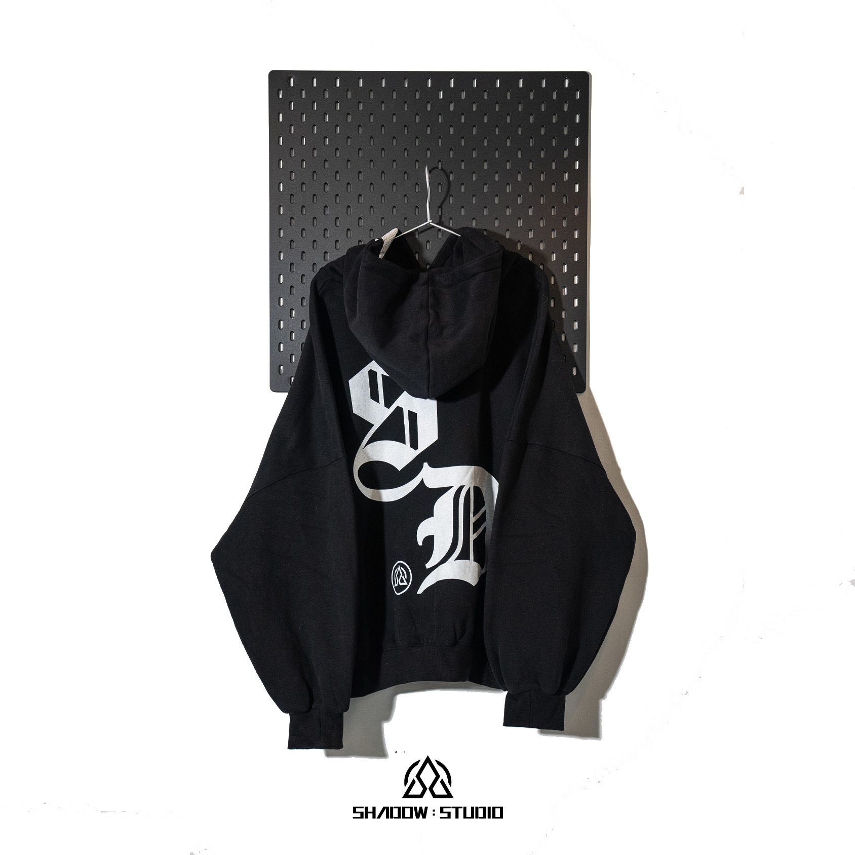 【Focus Store】現貨 SHADOW STUDIO GORTHE OVERSIZE HOODIE / 歌德字體忍者袖連帽衛衣